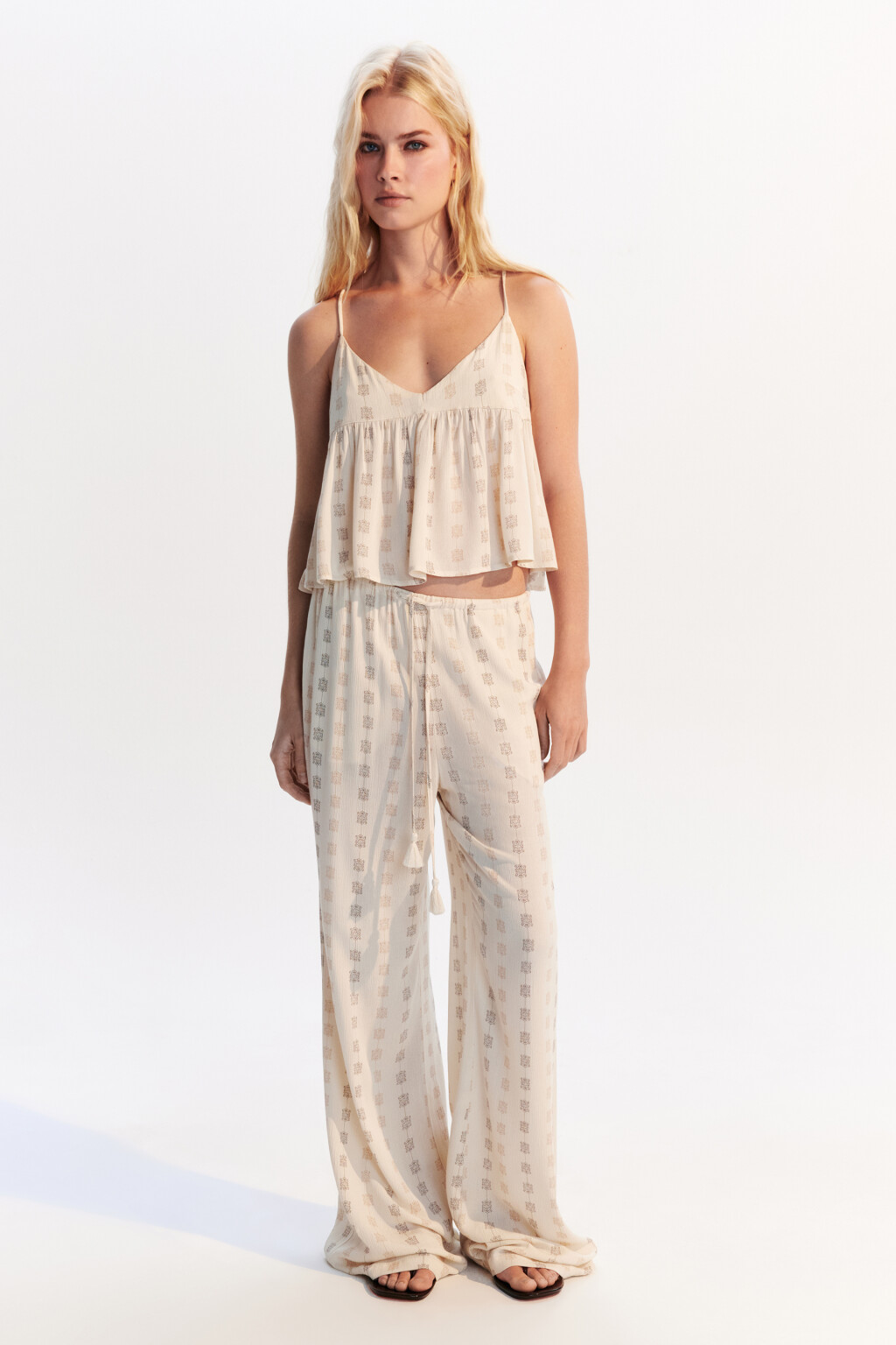 Топ вискозный с принтом - цвет бежевый - 4