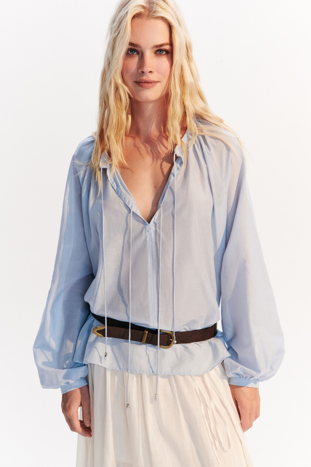 Блузка хлопковая с завязками на груди - цвет голубой - 1