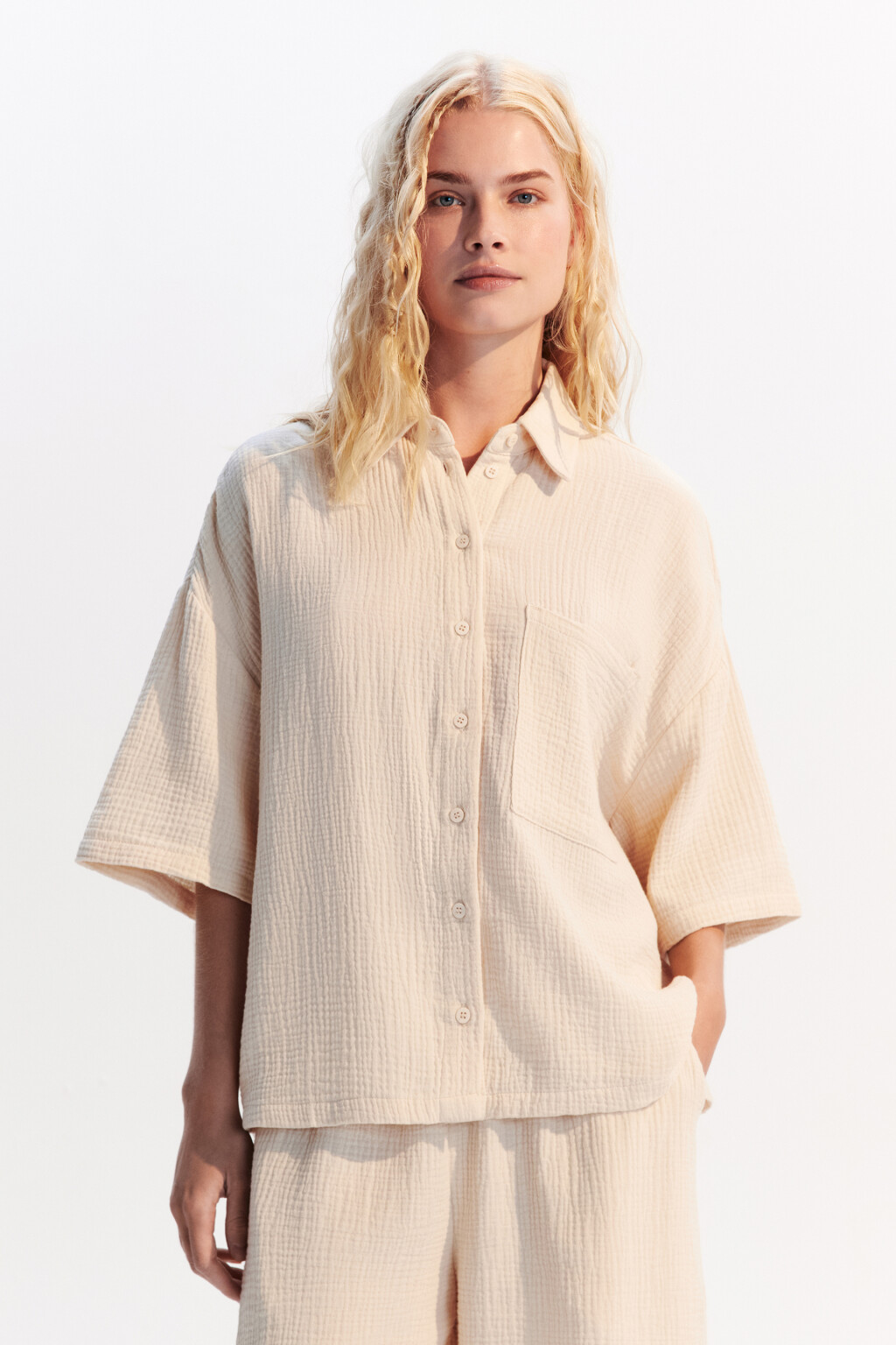 Рубашка из хлопкового муслина - цвет бежевый - 2