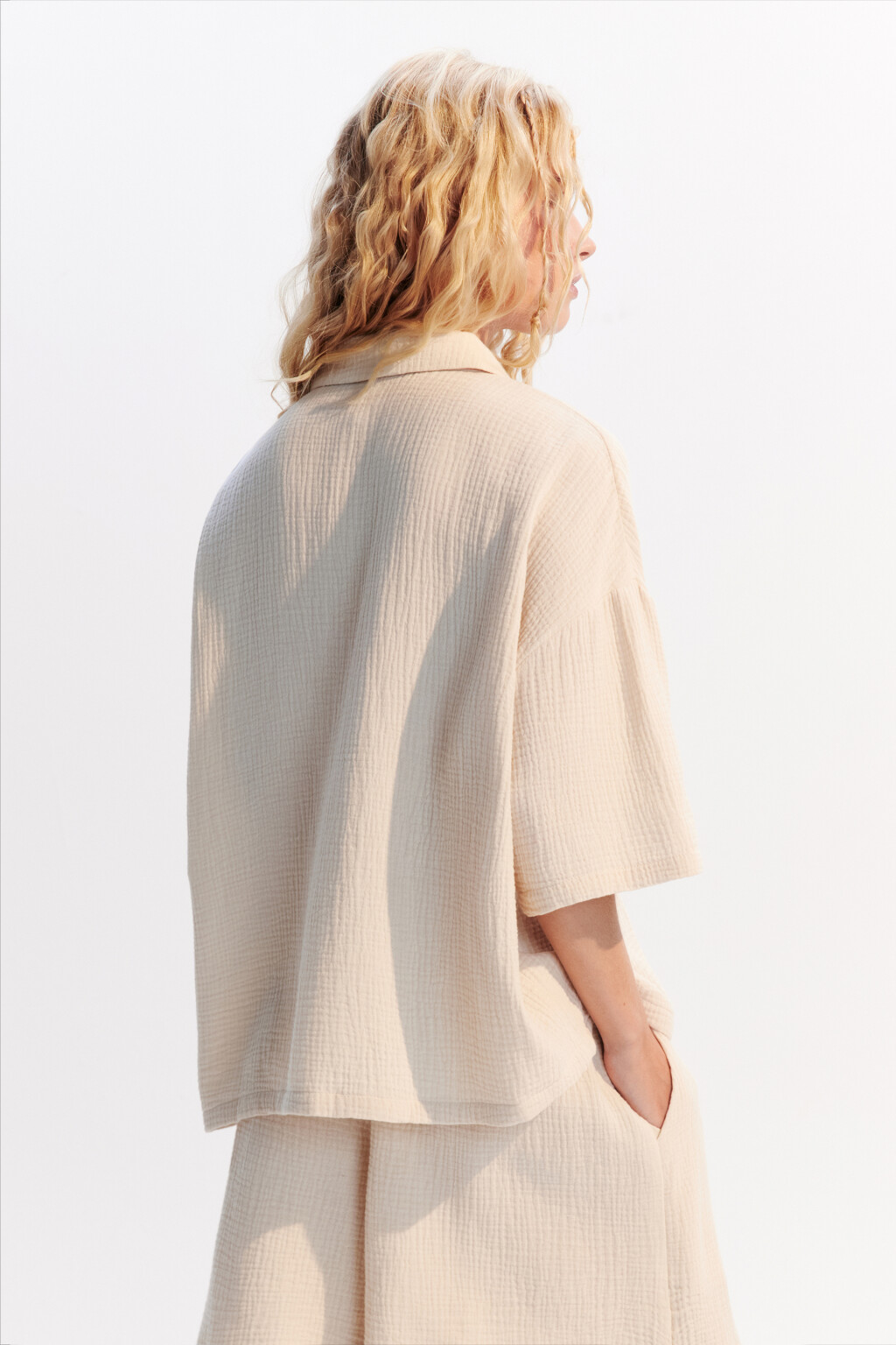 Рубашка из хлопкового муслина - цвет бежевый - 3