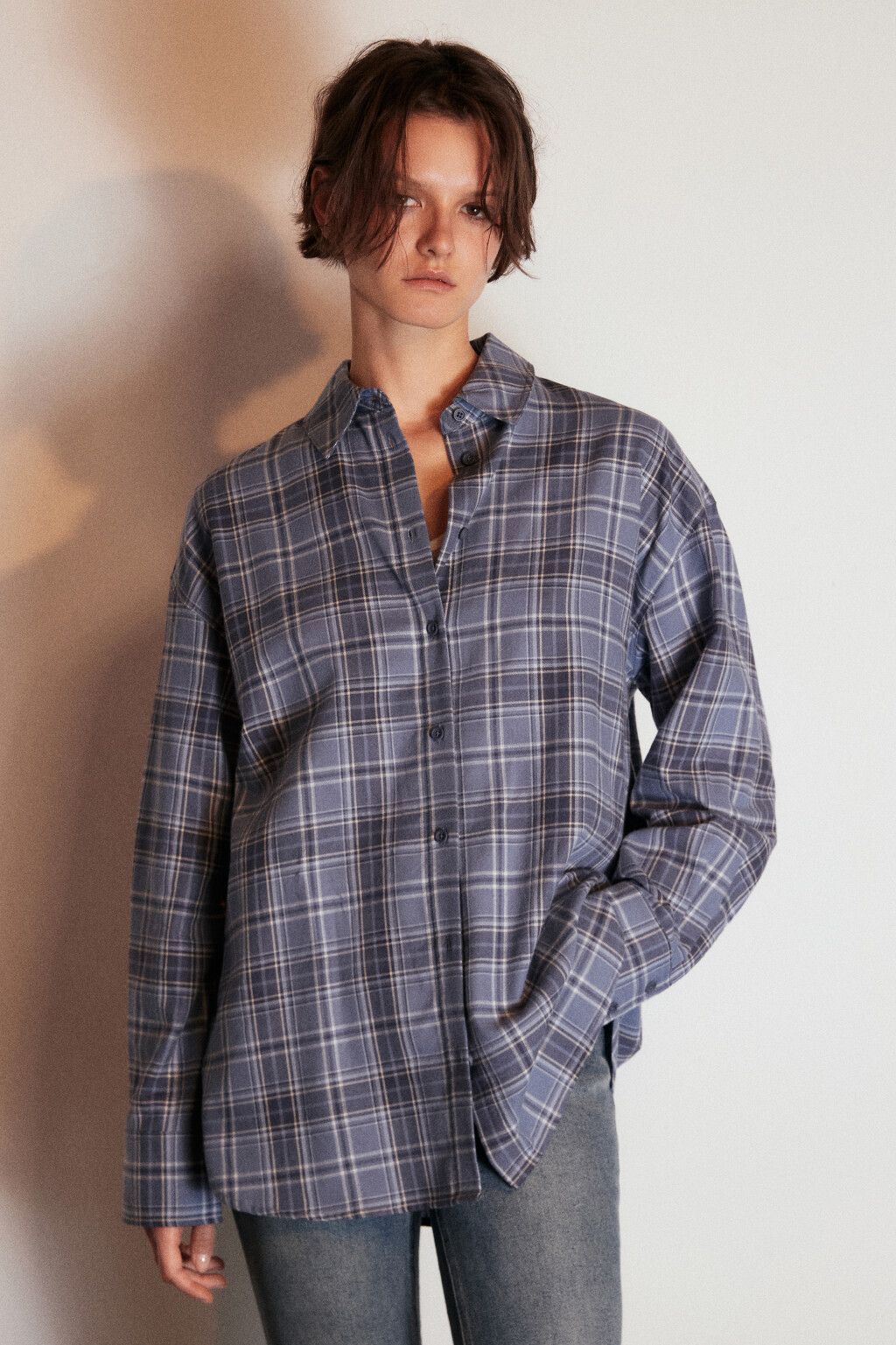 Рубашка хлопковая в клетку - цвет голубой - 3