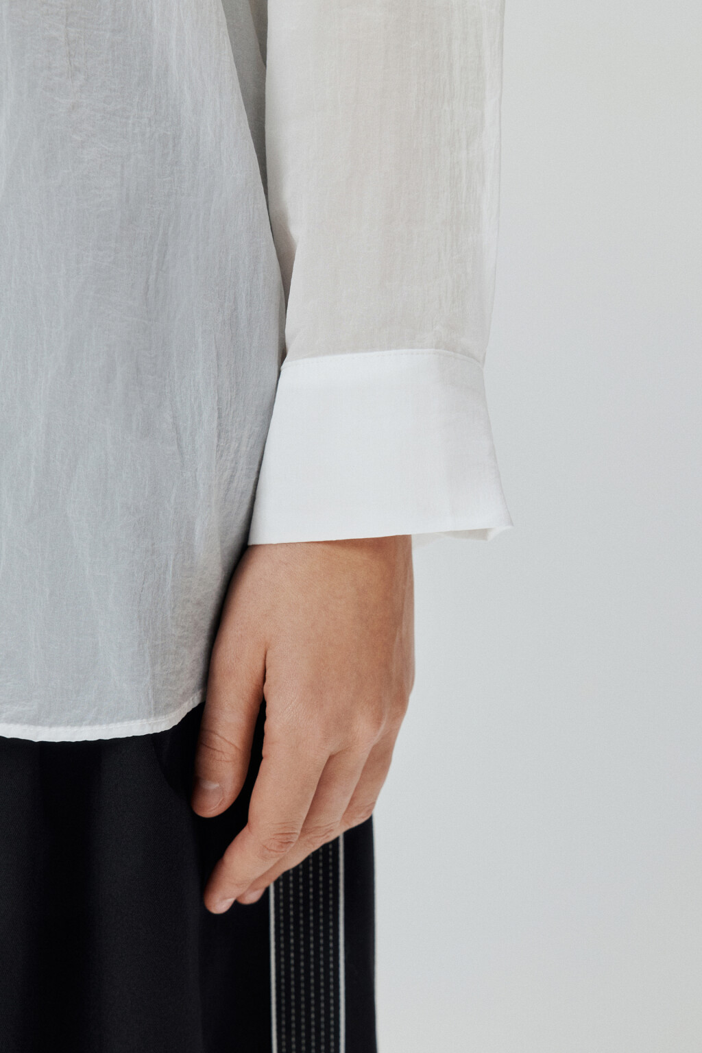 Рубашка из тонкого нейлона - цвет белый - 7