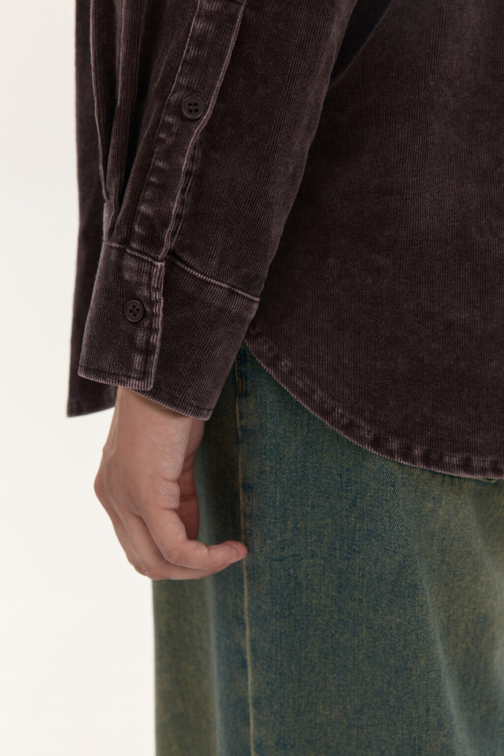 Рубашка oversize из вельвета - цвет коричневый - 8