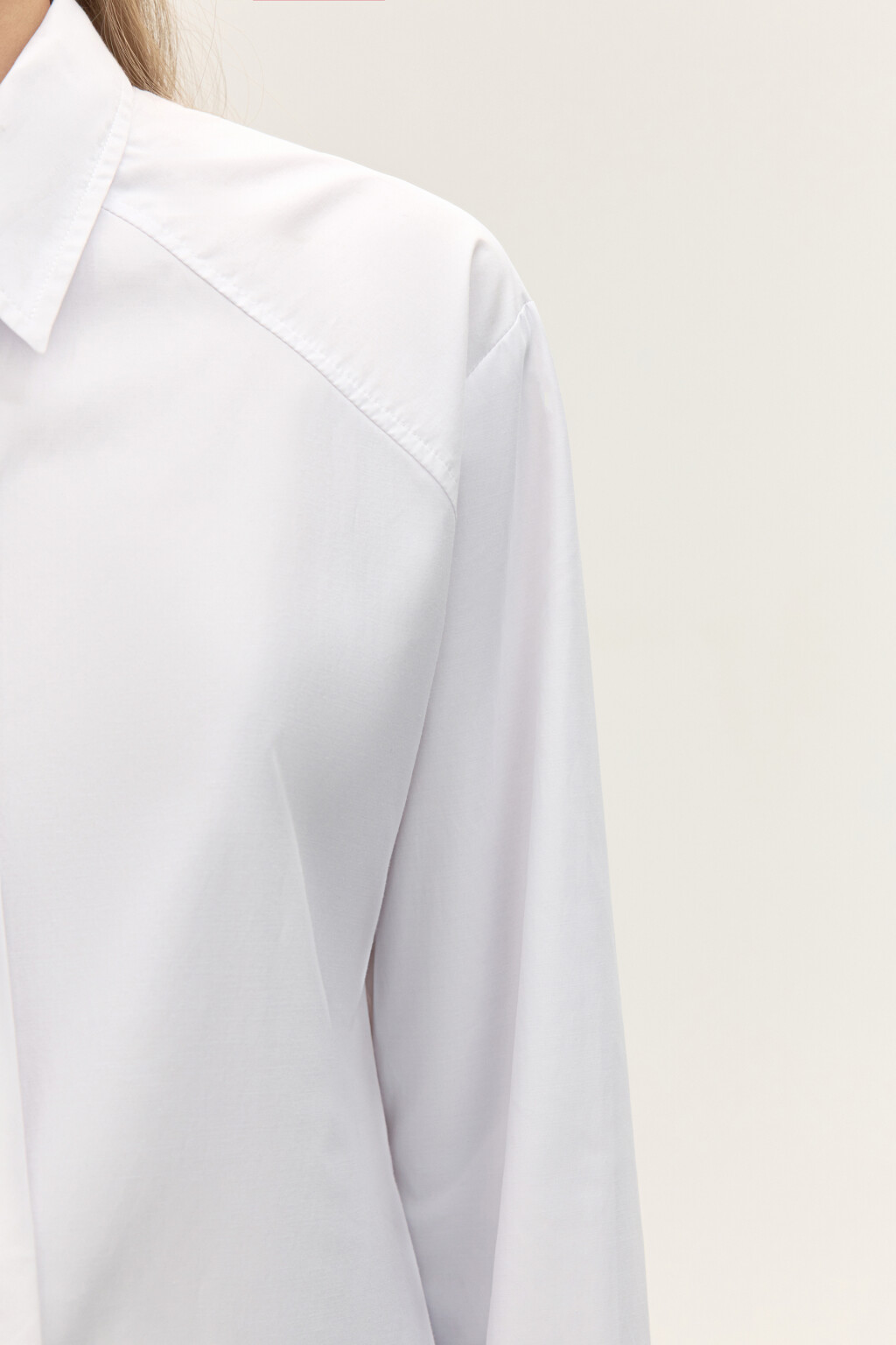 Блузка-рубашка прямая с галстуком - цвет белый - 7