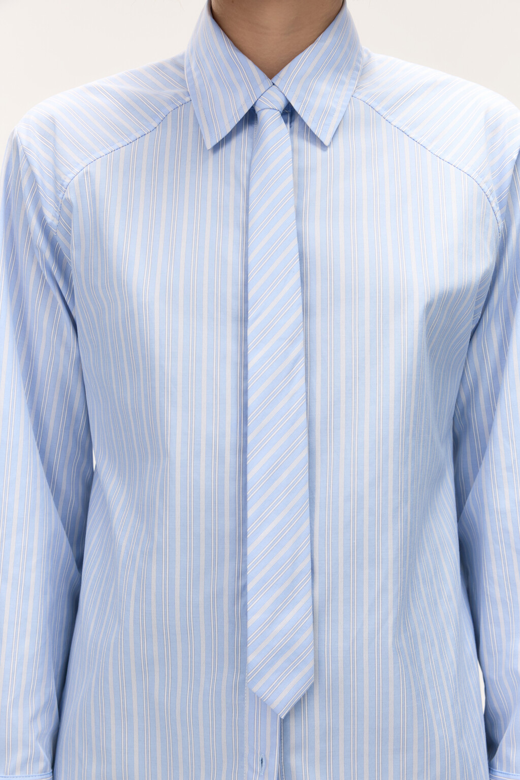 Блузка-рубашка прямая с галстуком - цвет голубой - 6