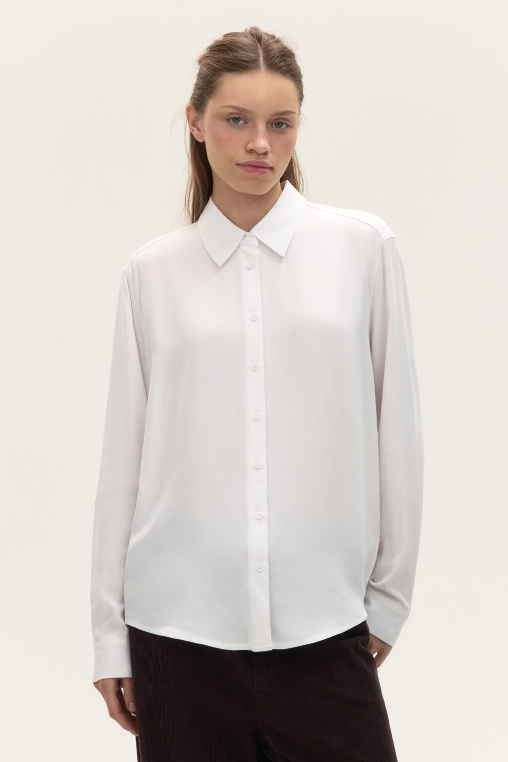 Блузка-рубашка классическая из вискозы - цвет белый - 2