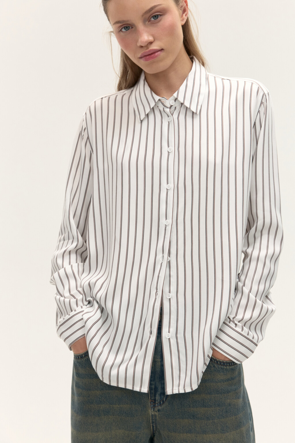 Блузка-рубашка классическая из вискозы - цвет белый - 1