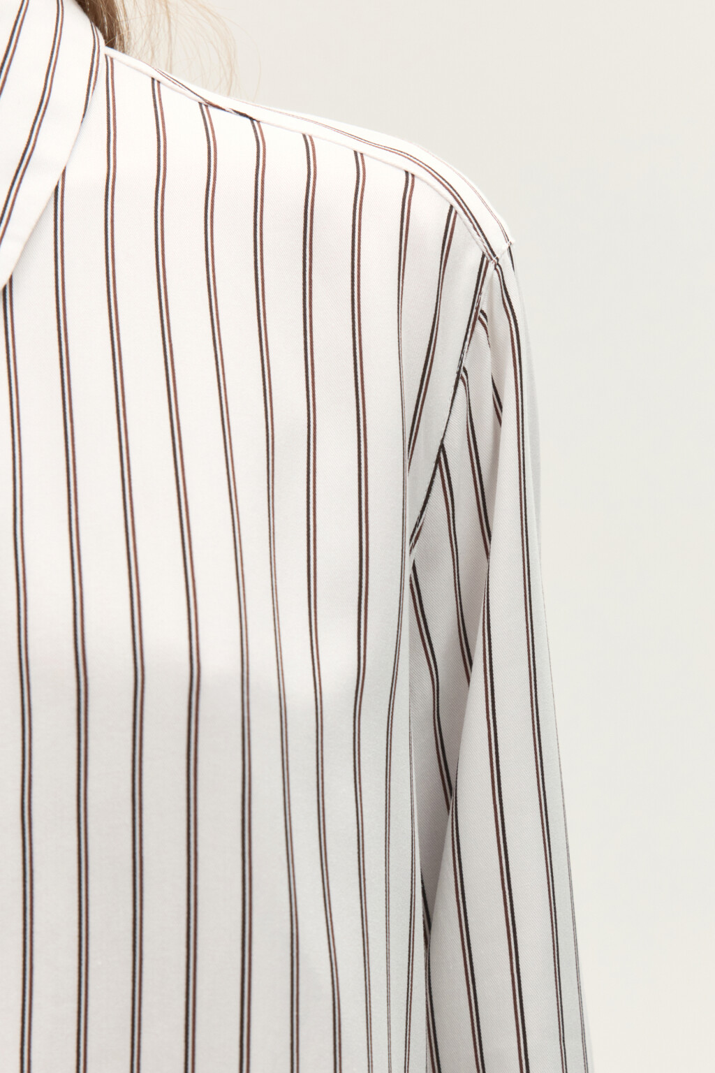 Блузка-рубашка классическая из вискозы - цвет белый - 7