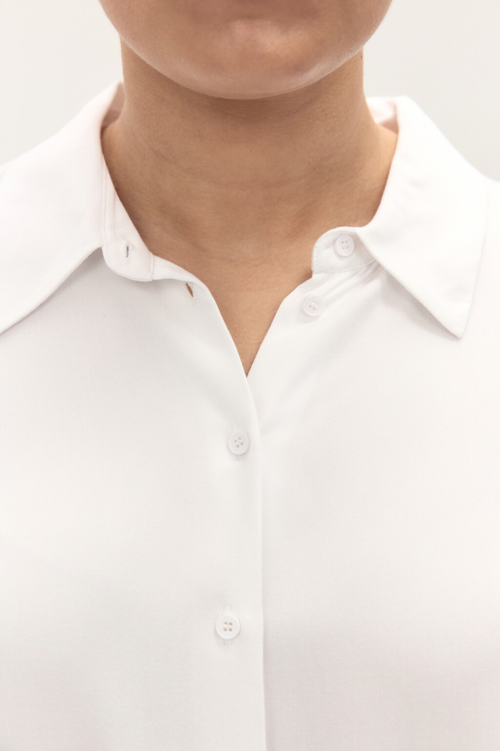 Блузка-рубашка классическая из вискозы - цвет белый - 5