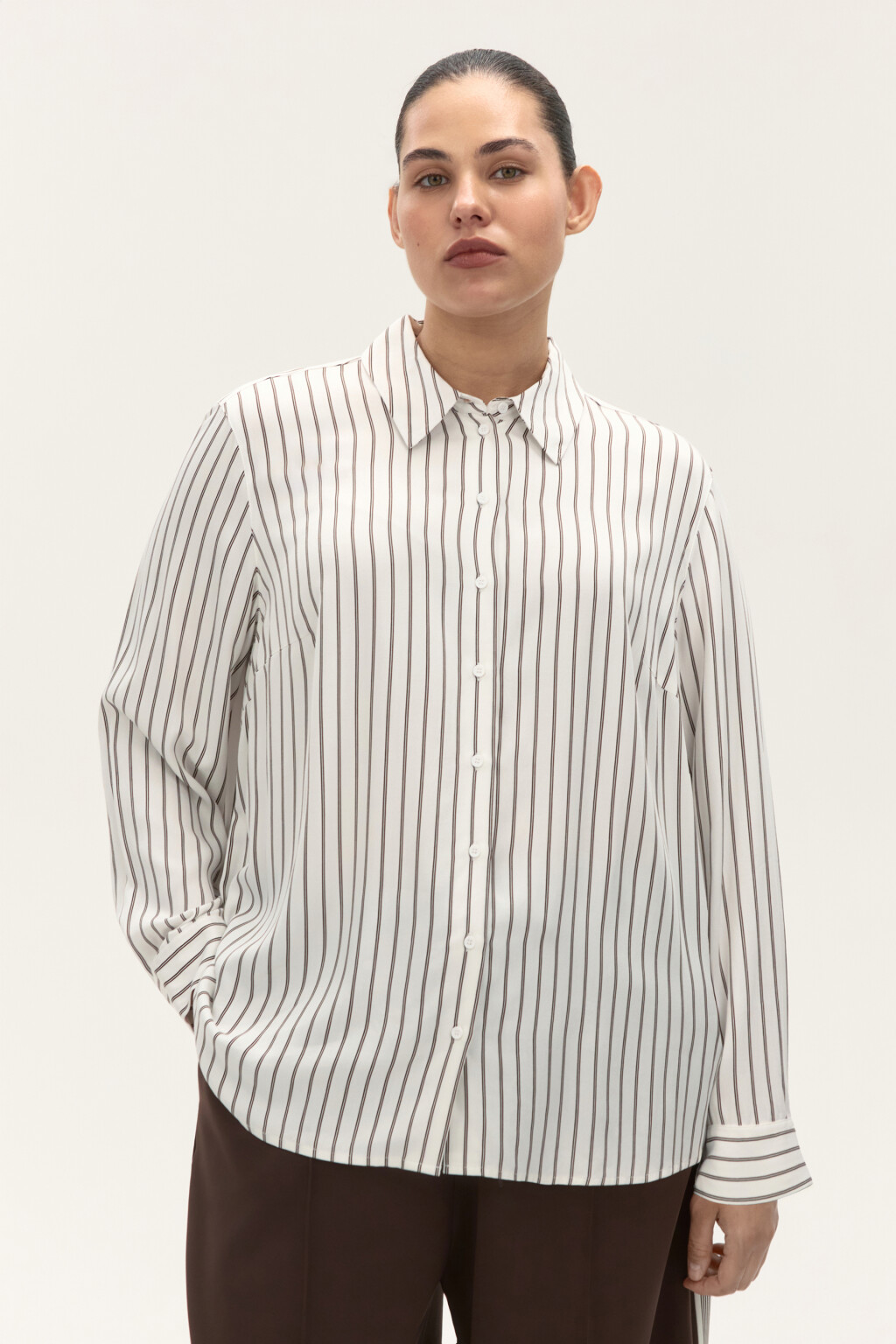 Блузка-рубашка классическая из вискозы - цвет белый - 2