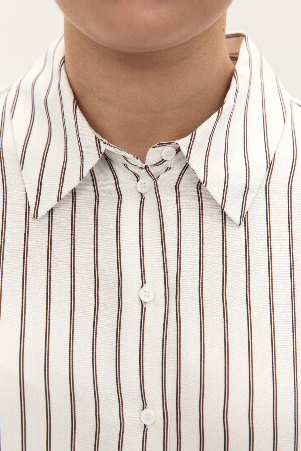 Блузка-рубашка классическая из вискозы - цвет белый - 5