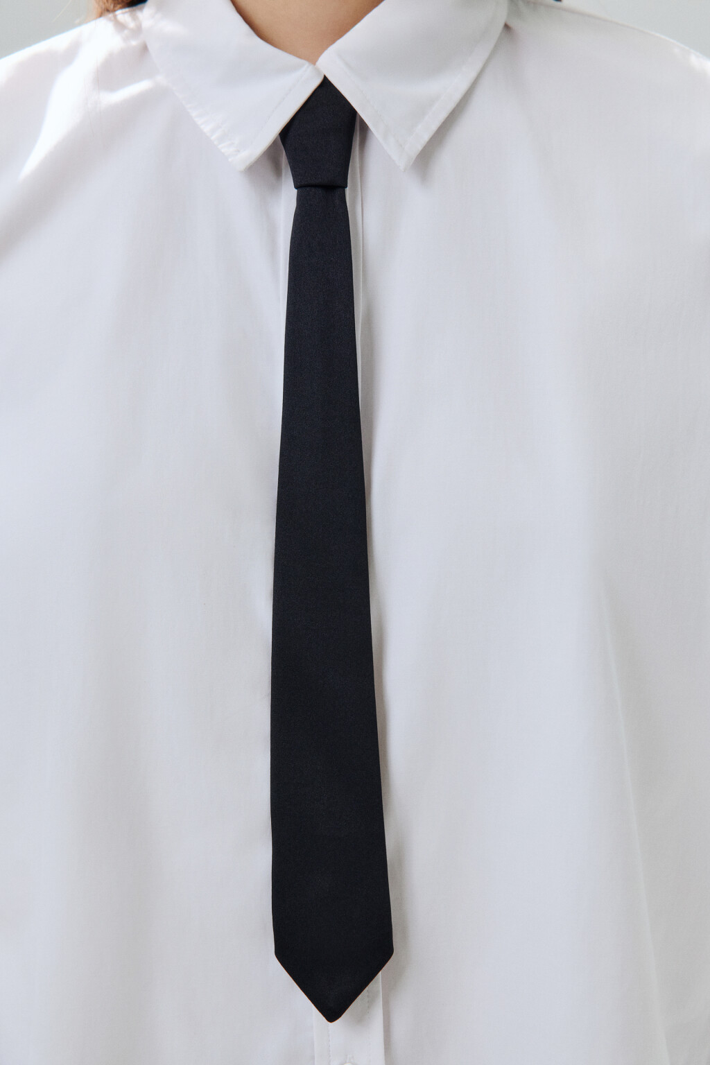 Рубашка oversize с галстуком - цвет белый - 5