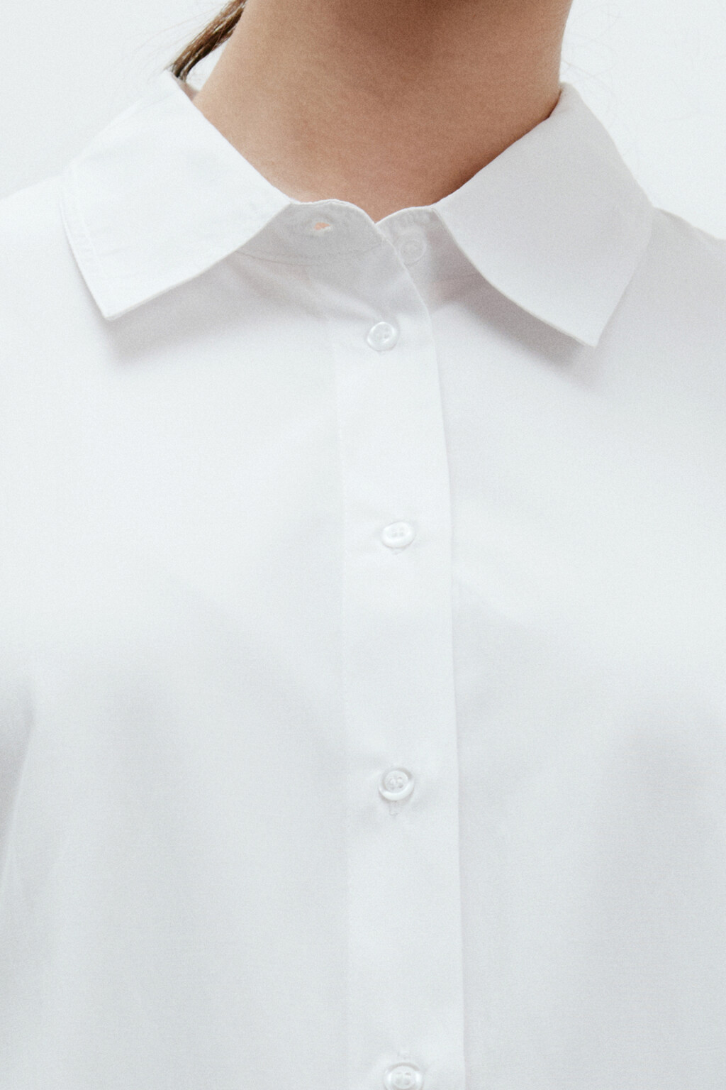 Рубашка oversize с драпировками - цвет белый - 6