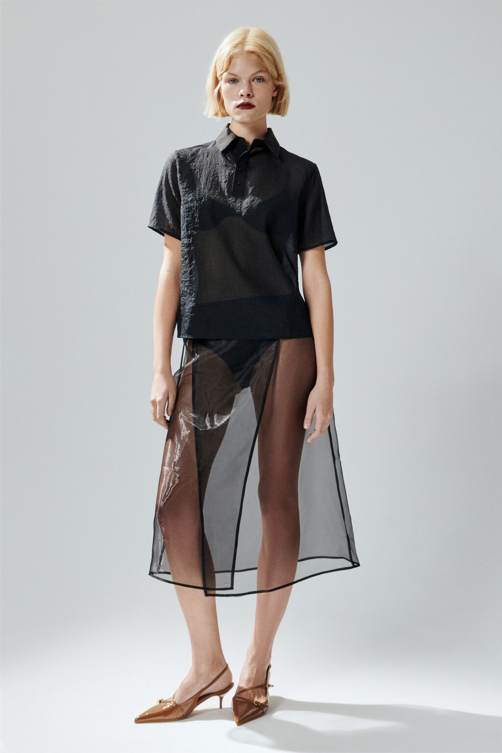 Блузка с воротником-поло - цвет черный - 5