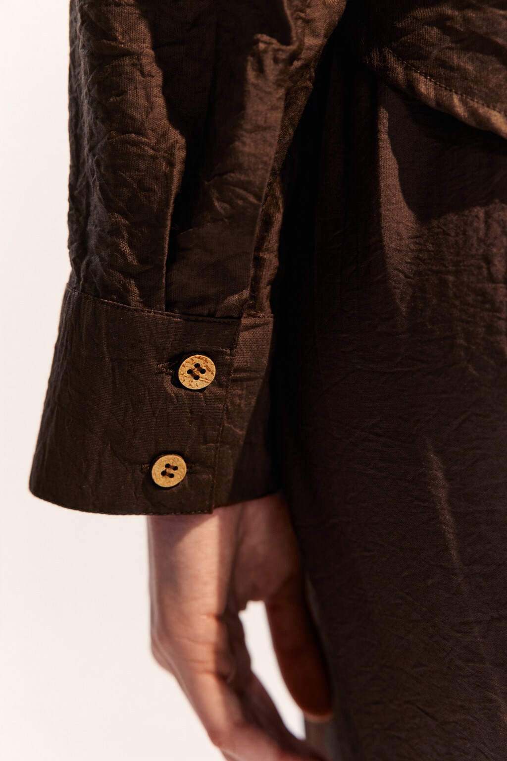 Блузка из вискозы с завязками - цвет коричневый - 7