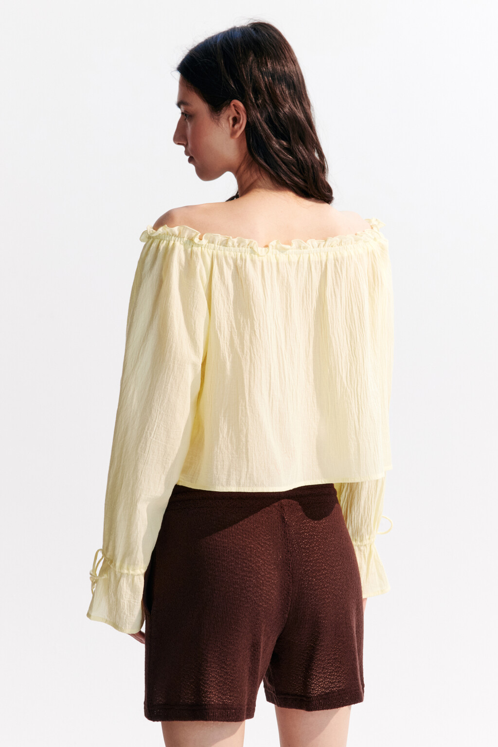 Блузка с открытыми плечами и завязками - цвет ванильный - 3