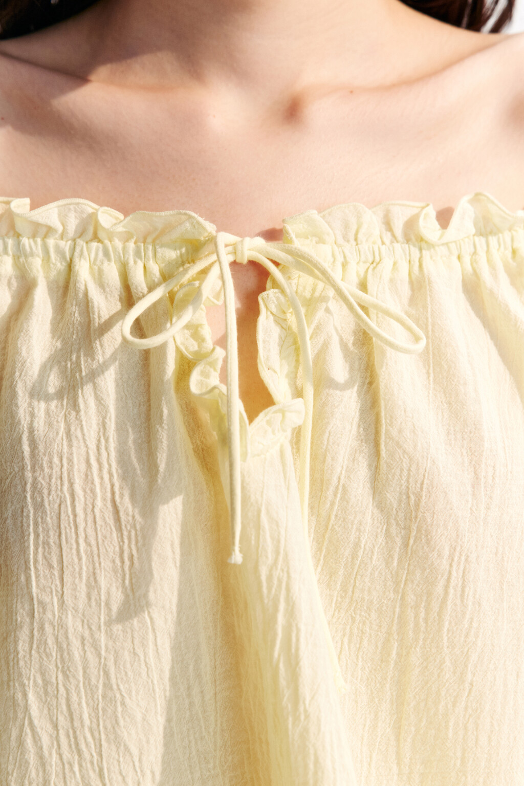 Блузка с открытыми плечами и завязками - цвет ванильный - 5