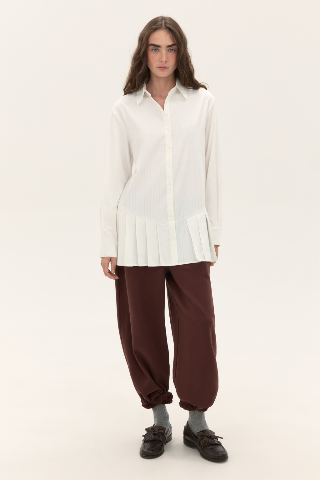Блузка с плиссированной баской - цвет белый - 4