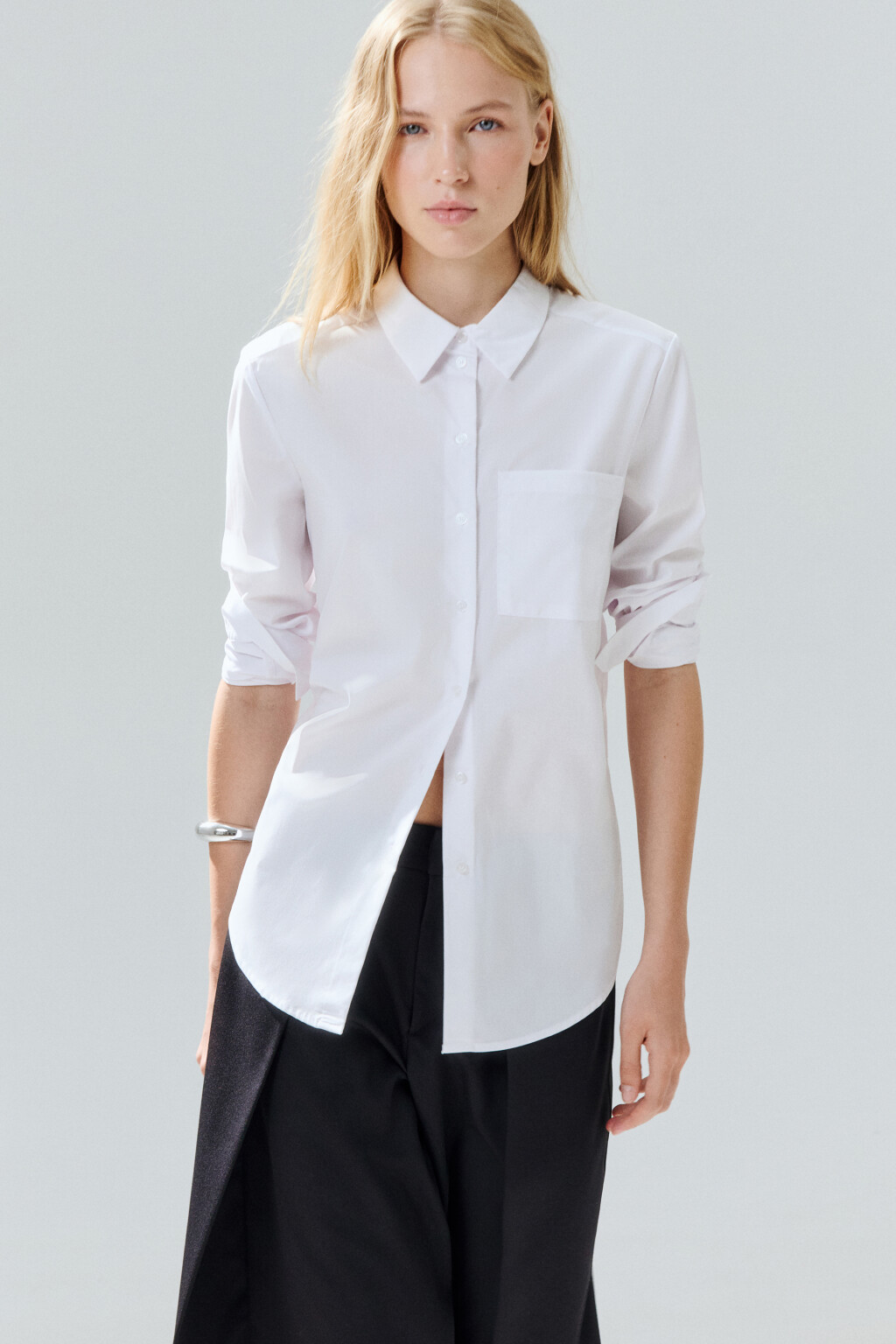 Блузка-рубашка свободная с карманом - цвет белый - 1