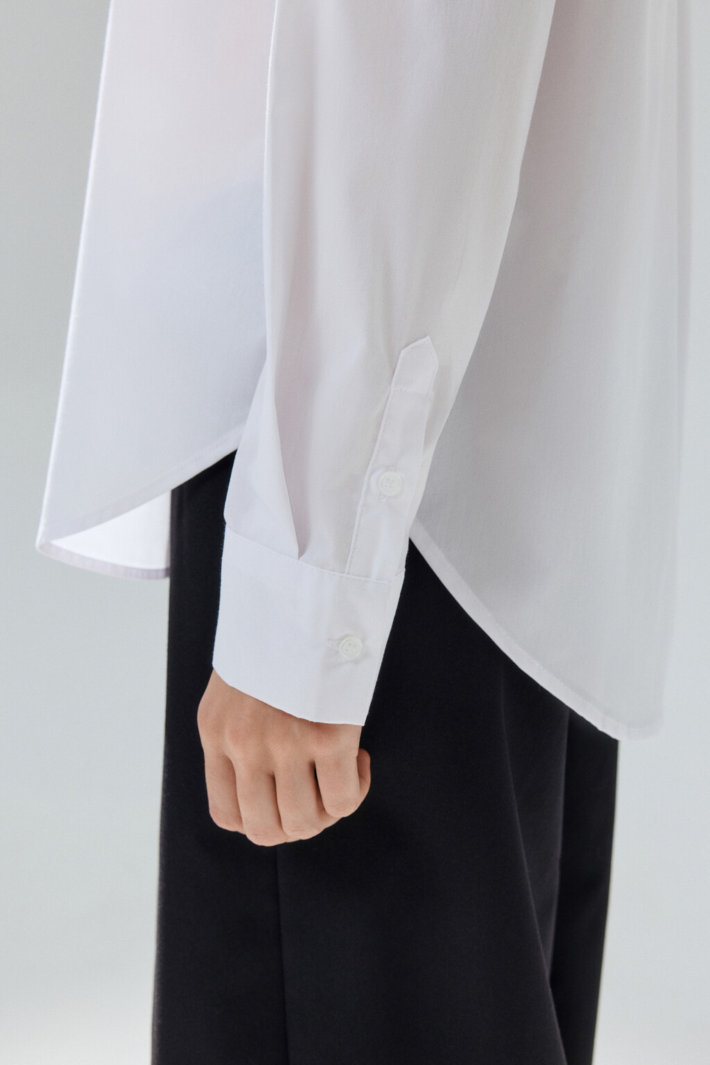 Блузка-рубашка свободная с карманом - цвет белый - 7