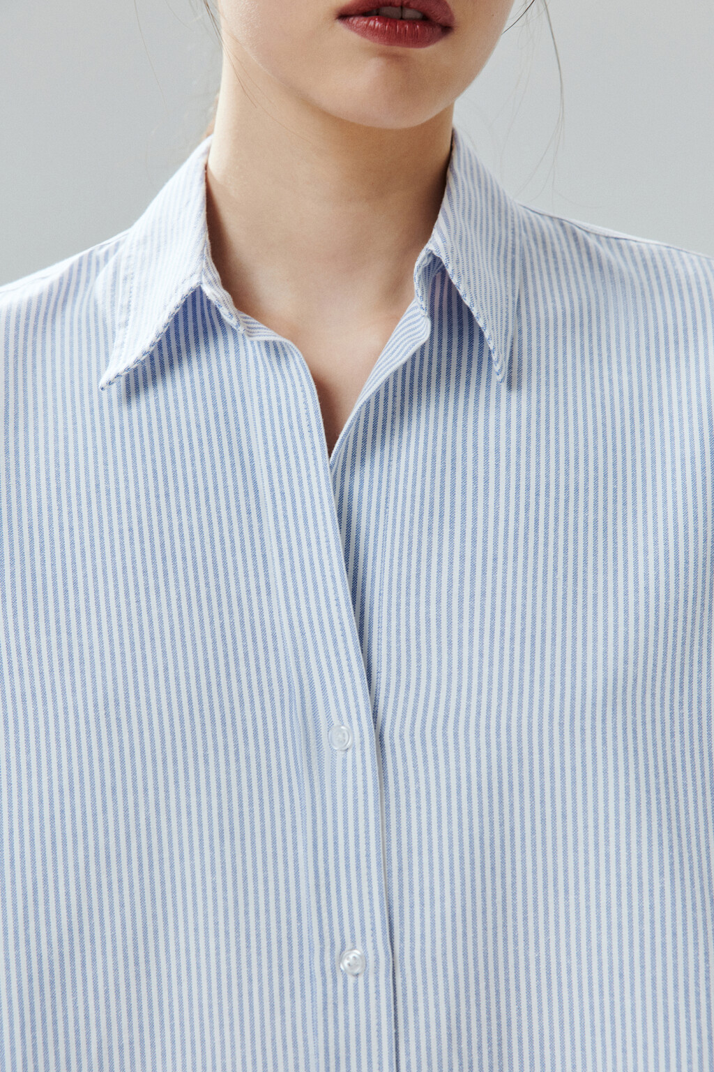 Рубашка oversize в полоску - цвет голубой - 5