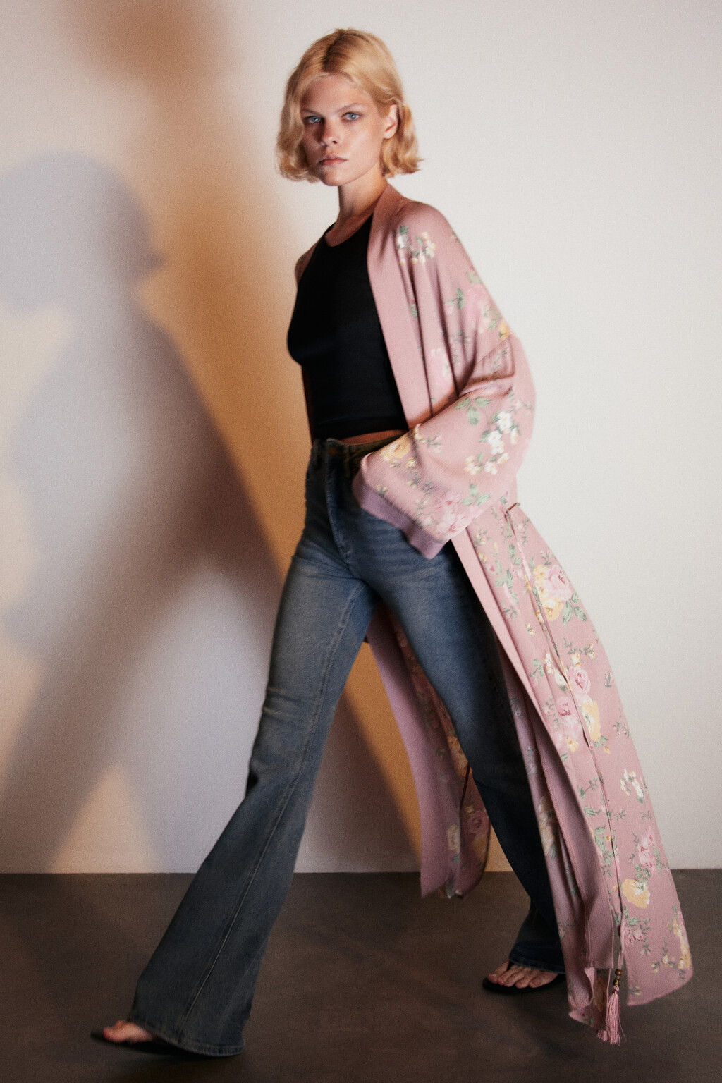 Кардиган-кимоно с поясом и принтом - цвет мультиколор - 1