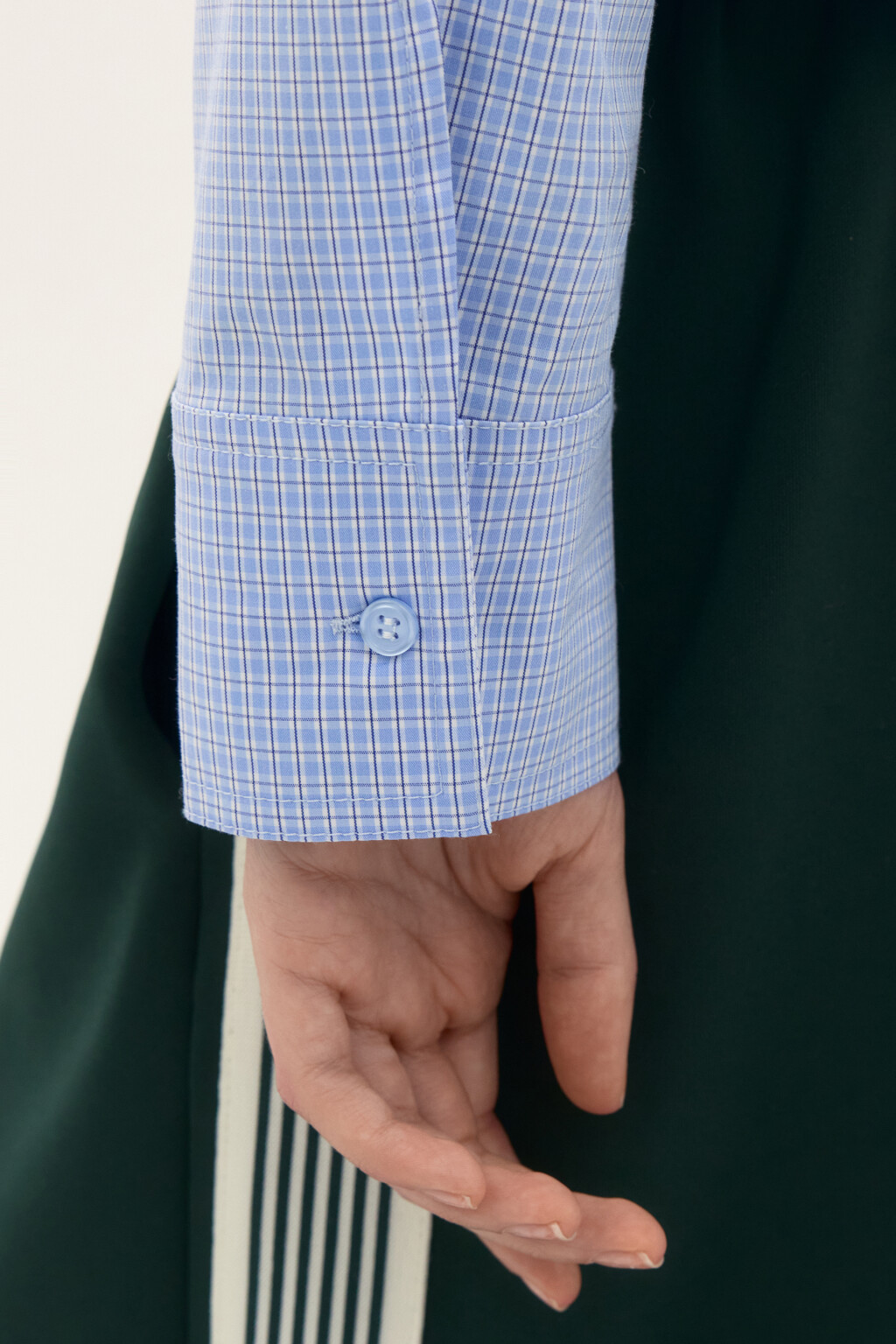 Рубашка приталенная в клетку - цвет голубой - 6