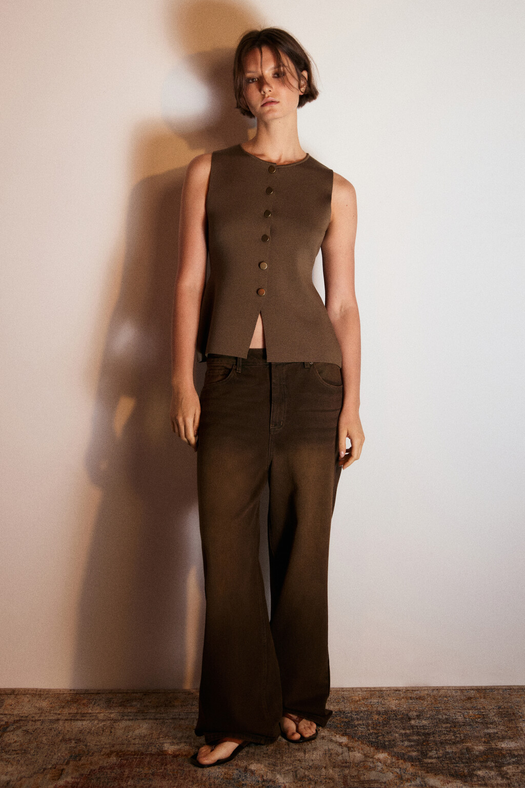 Жилет вязаный на пуговицах - цвет зеленый - 4