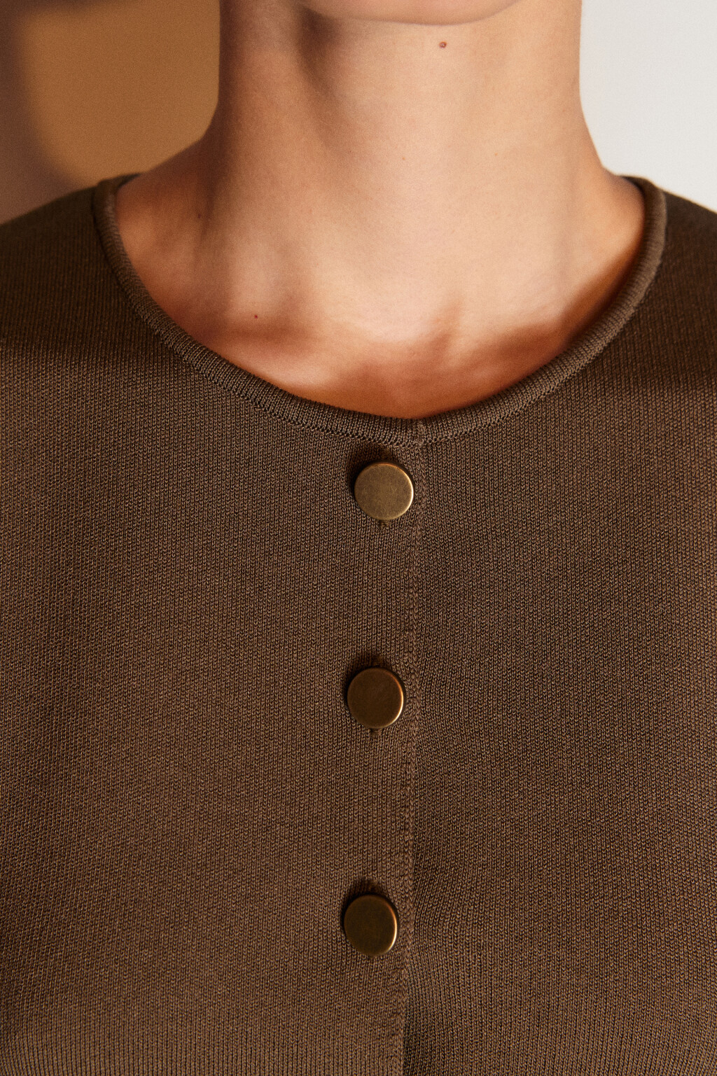 Жилет вязаный на пуговицах - цвет зеленый - 5