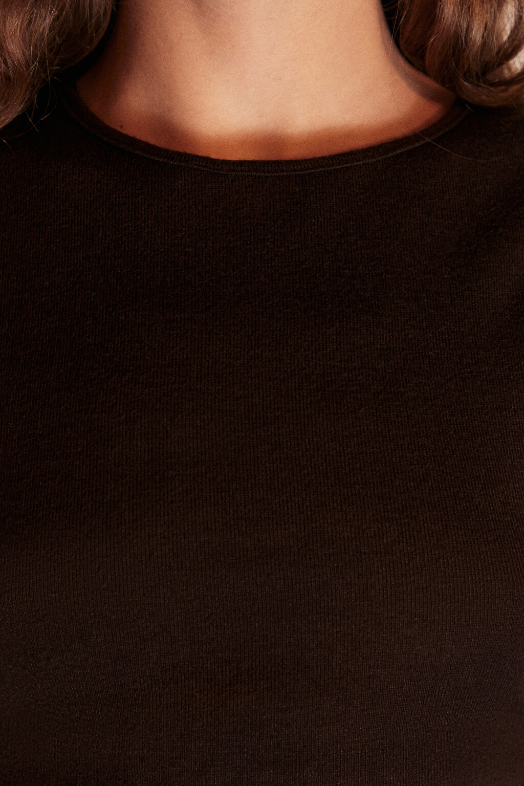 Платье-футляр миди с драпировками - цвет коричневый - 6