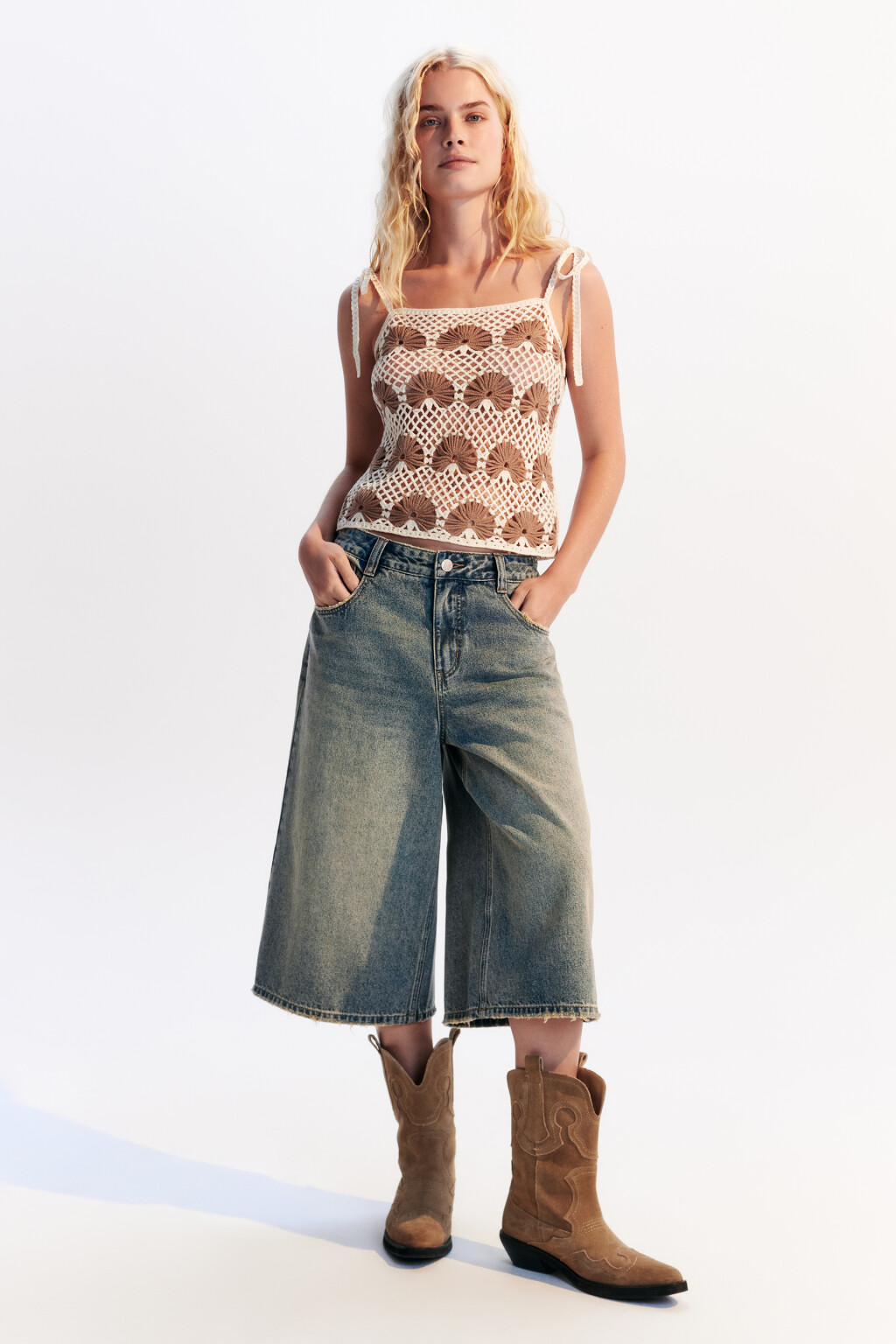 Топ ажурный на бретелях-завязках - цвет белый - 4