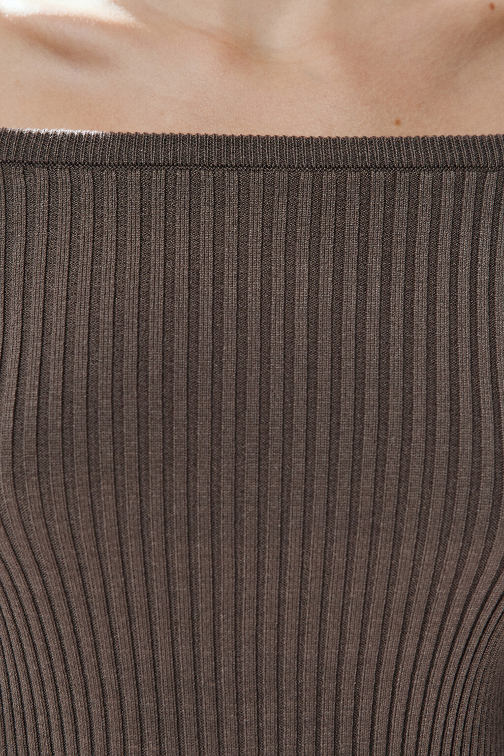 Джемпер off-shoulders с имитацией рубашки - цвет бежевый - 6