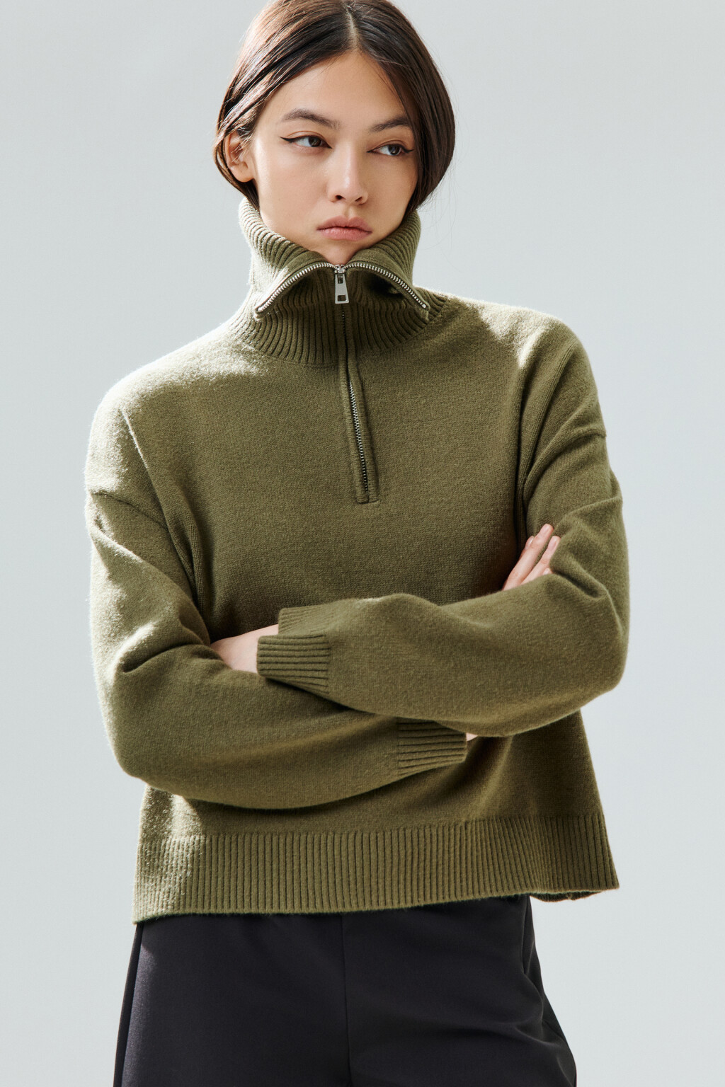 Свитер с воротником на молнии - цвет зеленый - 1