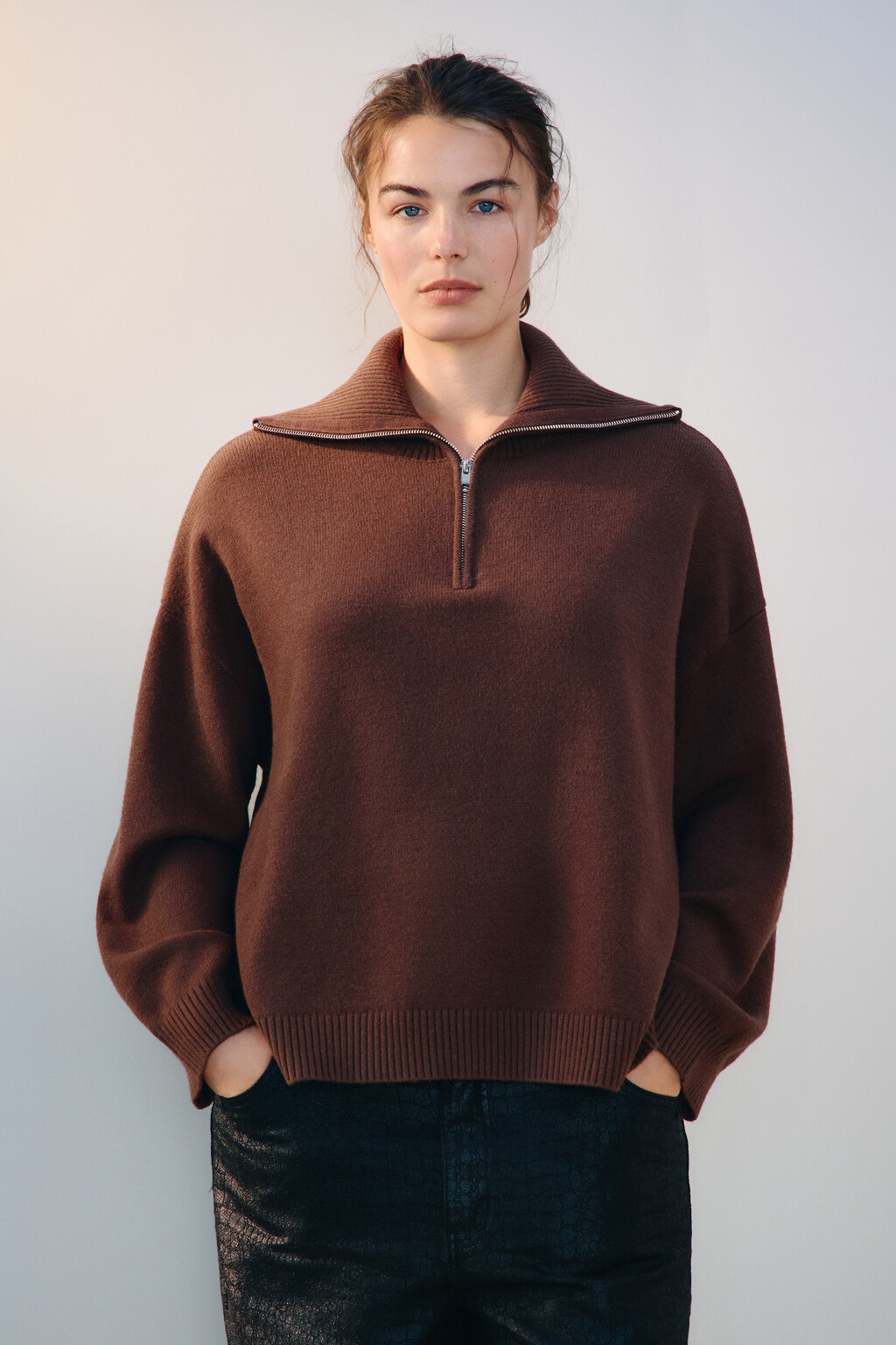 Свитер с воротником на молнии - цвет коричневый - 3