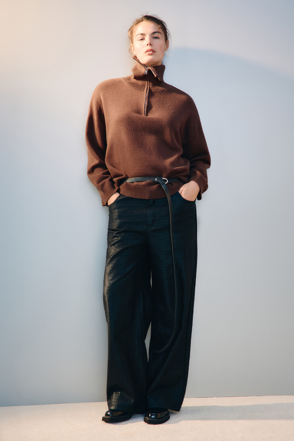 Свитер с воротником на молнии - цвет коричневый - 5