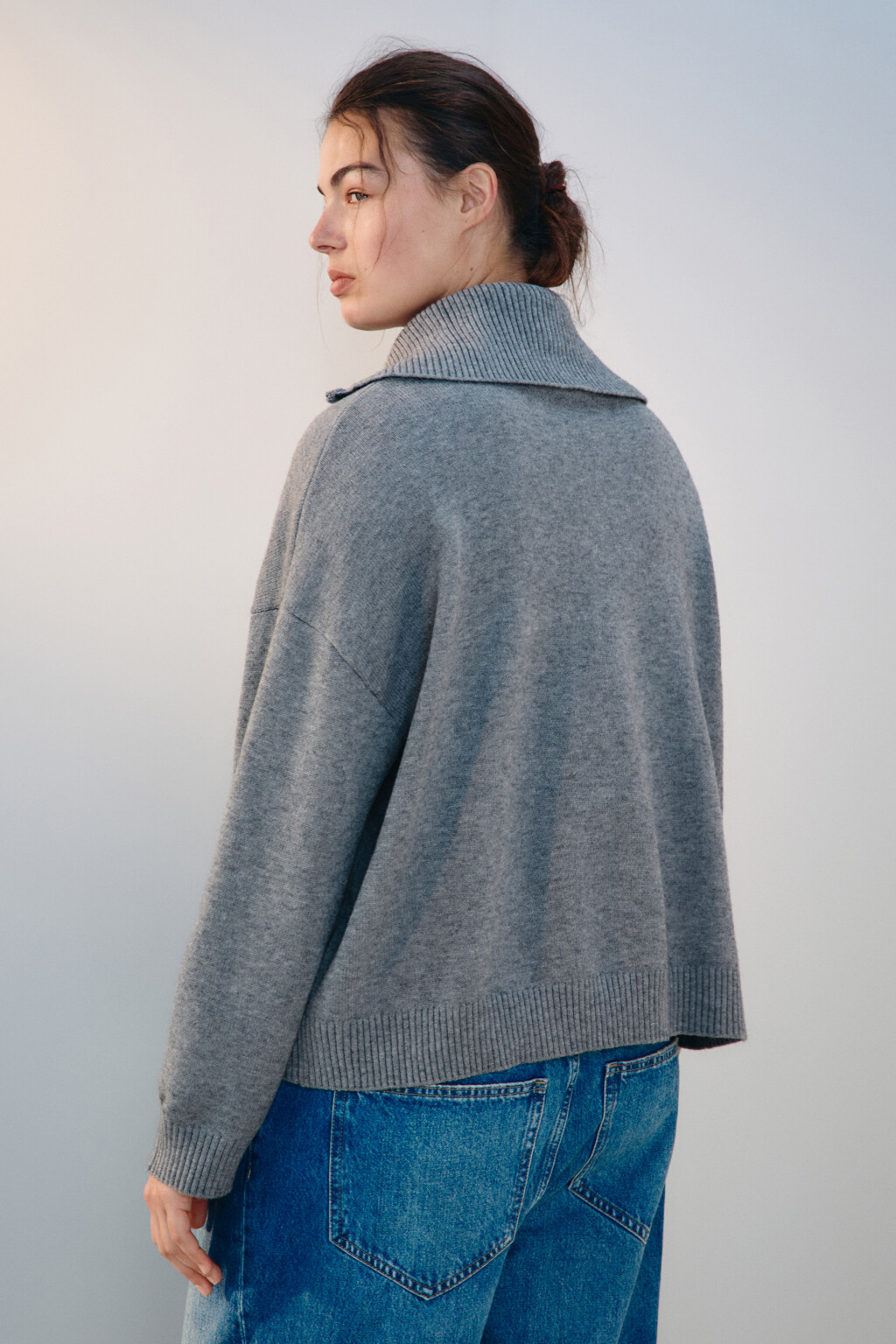Свитер с воротником на молнии - цвет серый - 3