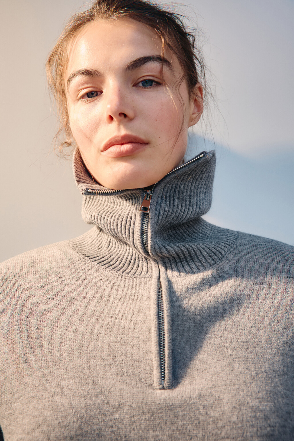 Свитер с воротником на молнии - цвет серый - 6