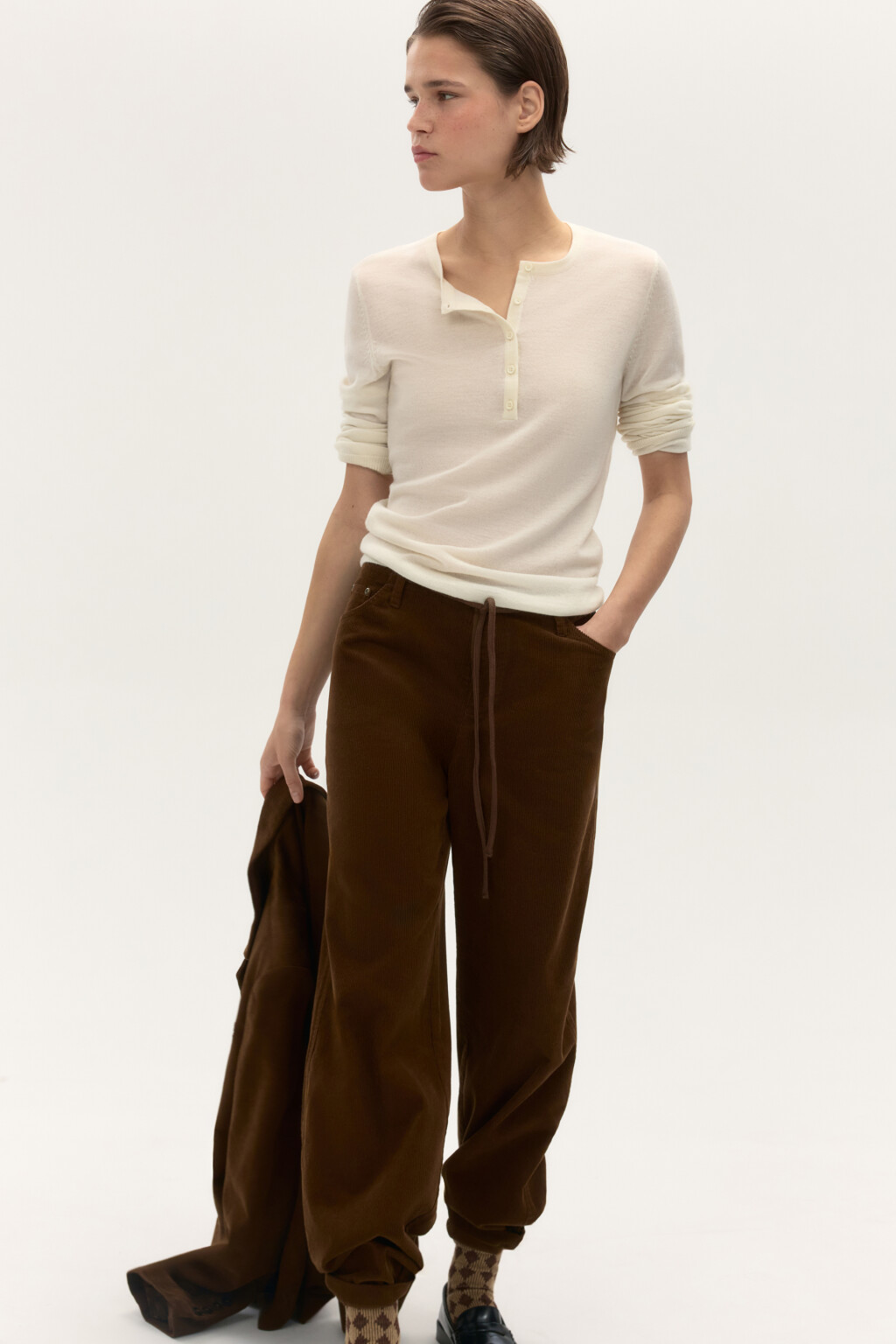 Джемпер из шерсти с застежкой - цвет молочный - 2