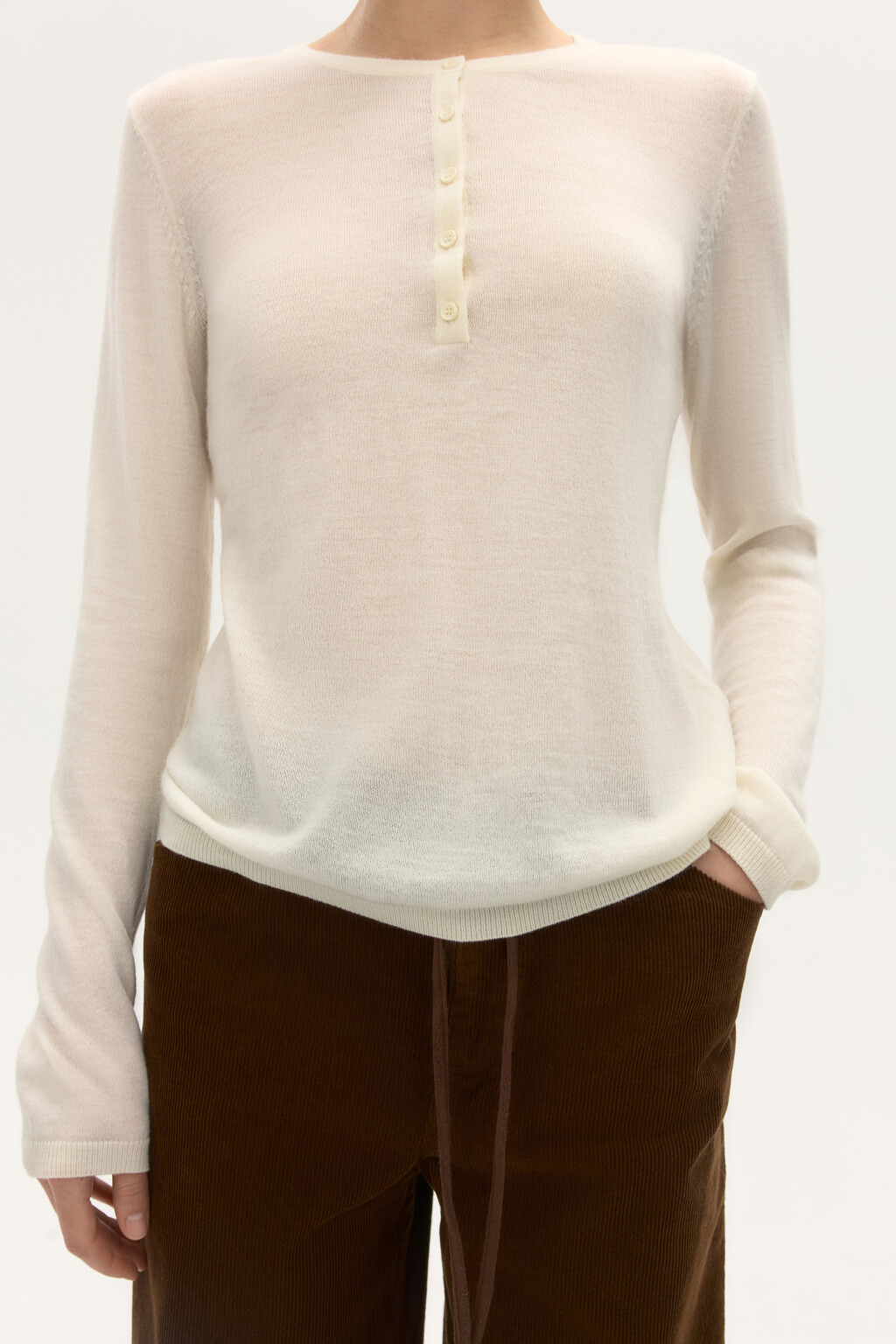 Джемпер из шерсти с застежкой - цвет молочный - 6
