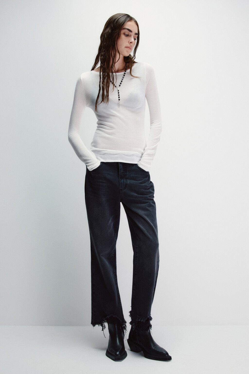 Лонгслив вискозный с вырезом-лодочкой - цвет молочный - 5