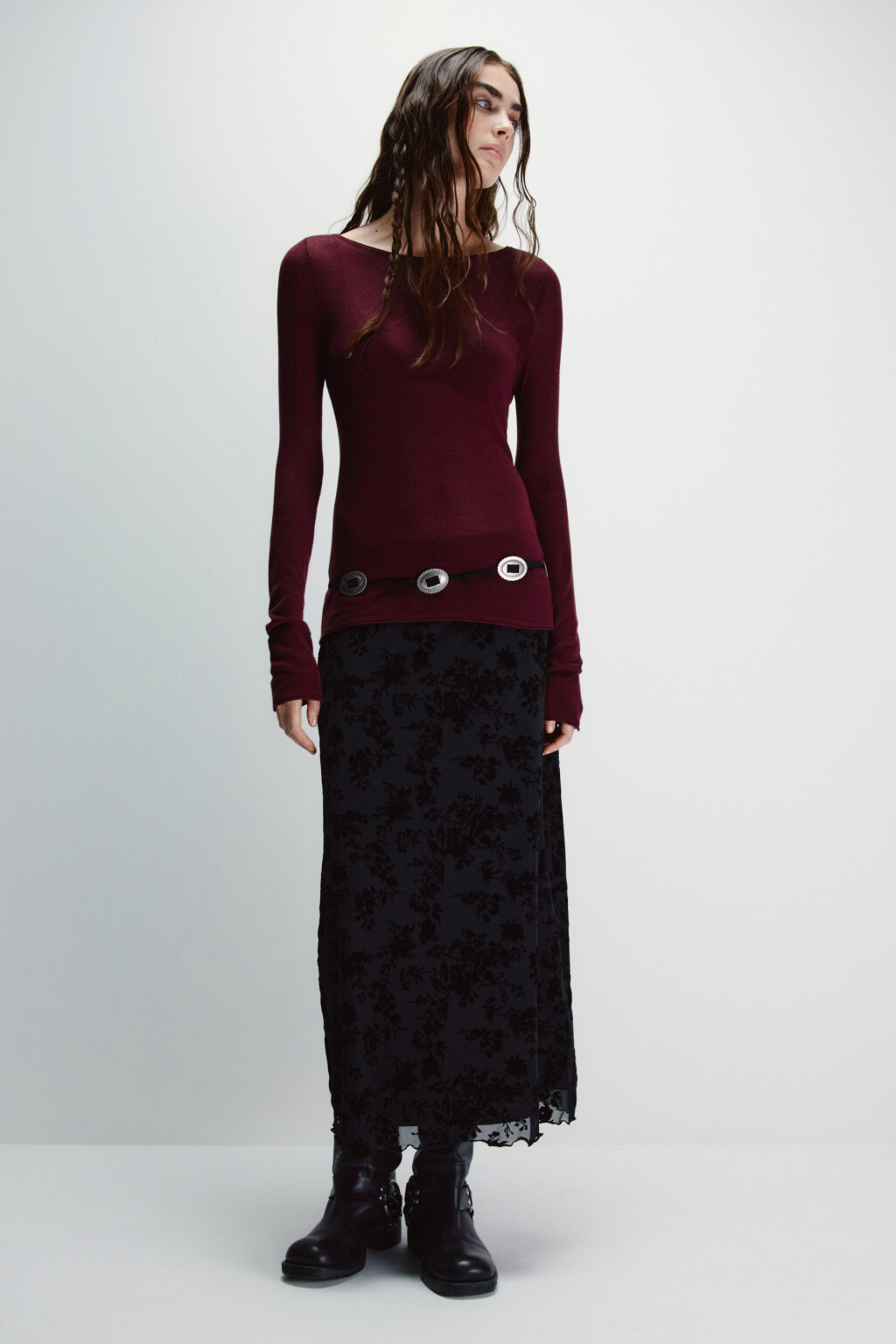 Лонгслив вискозный с вырезом-лодочкой - цвет фиолетовый - 4