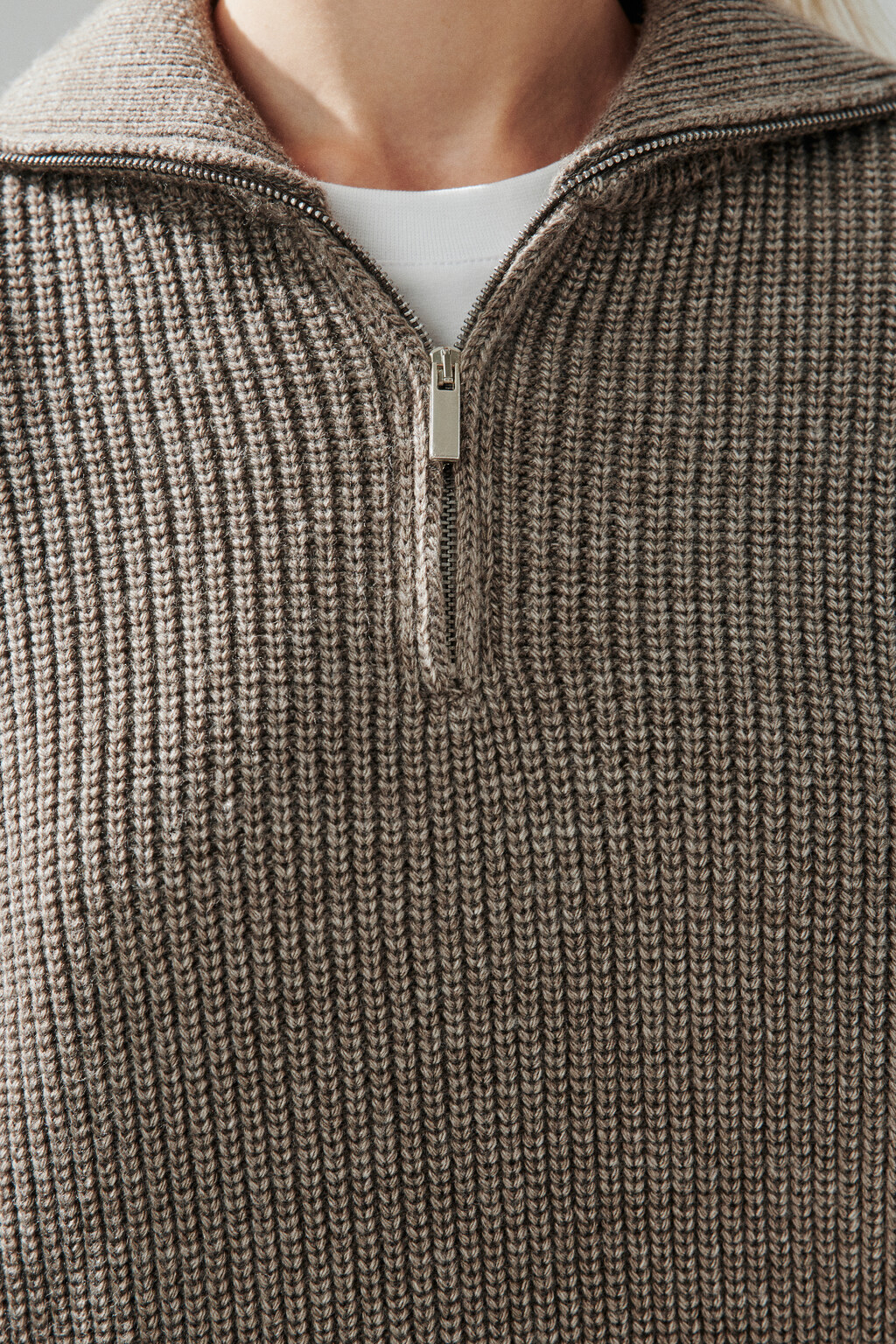 Джемпер на молнии в рубчик - цвет бежевый - 6