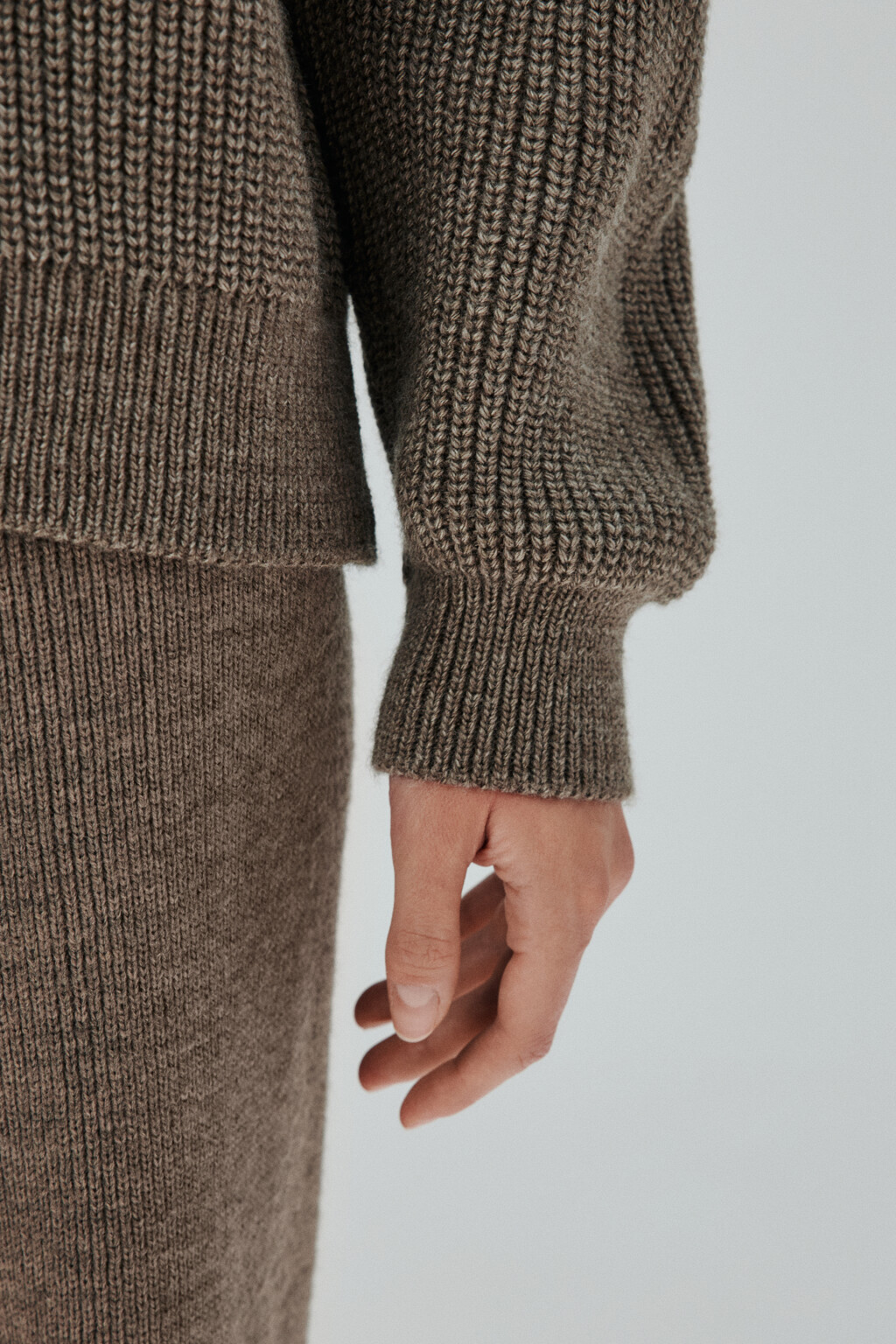 Джемпер на молнии в рубчик - цвет бежевый - 7