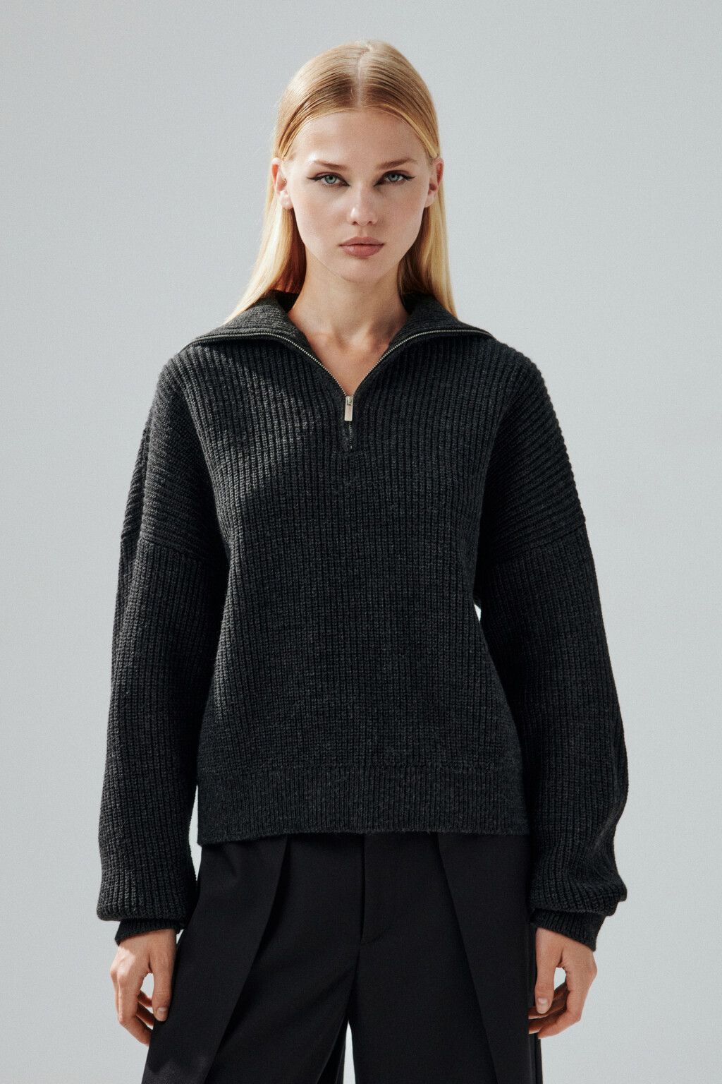 Джемпер на молнии в рубчик - цвет серый - 3