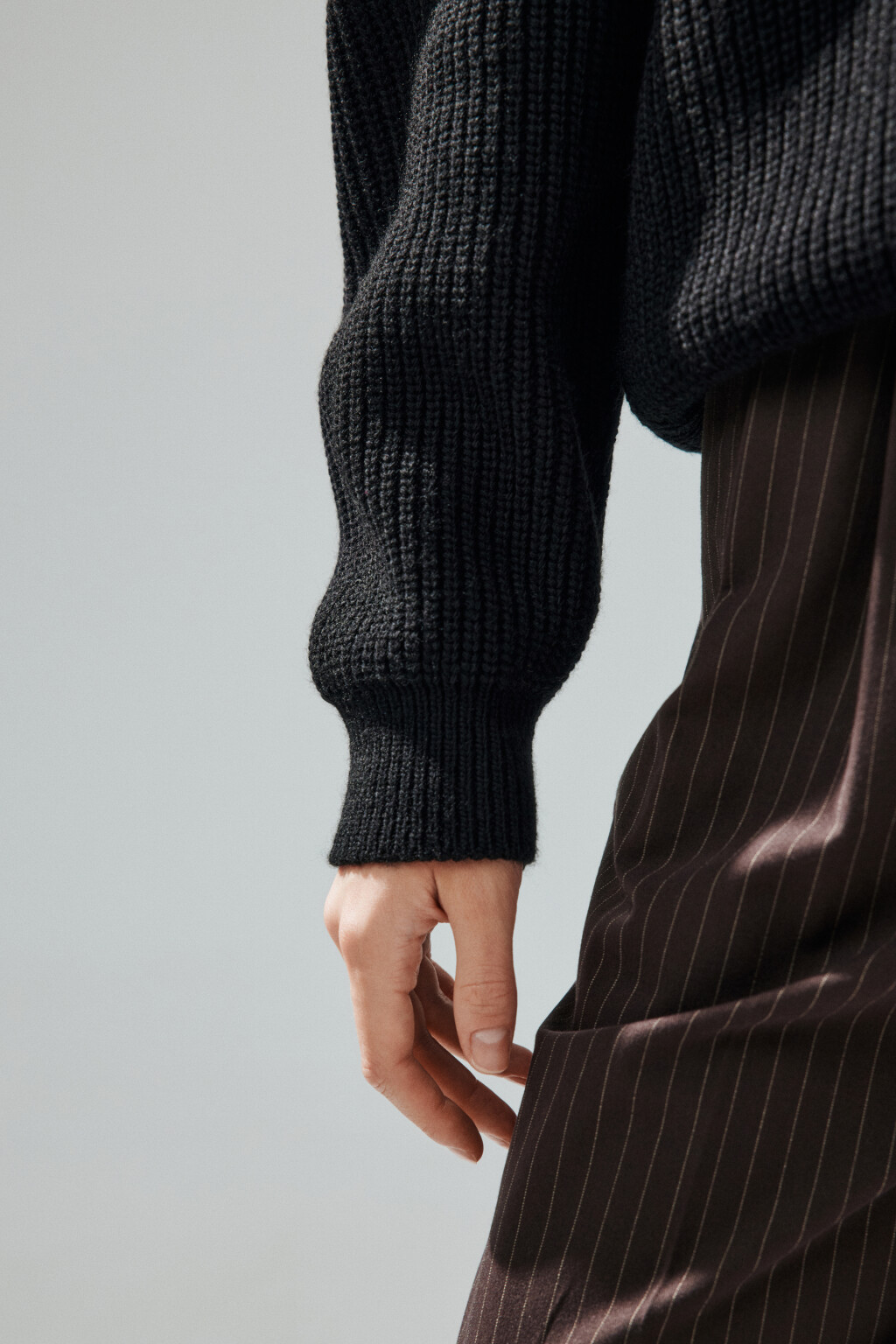 Джемпер на молнии в рубчик - цвет черный - 6