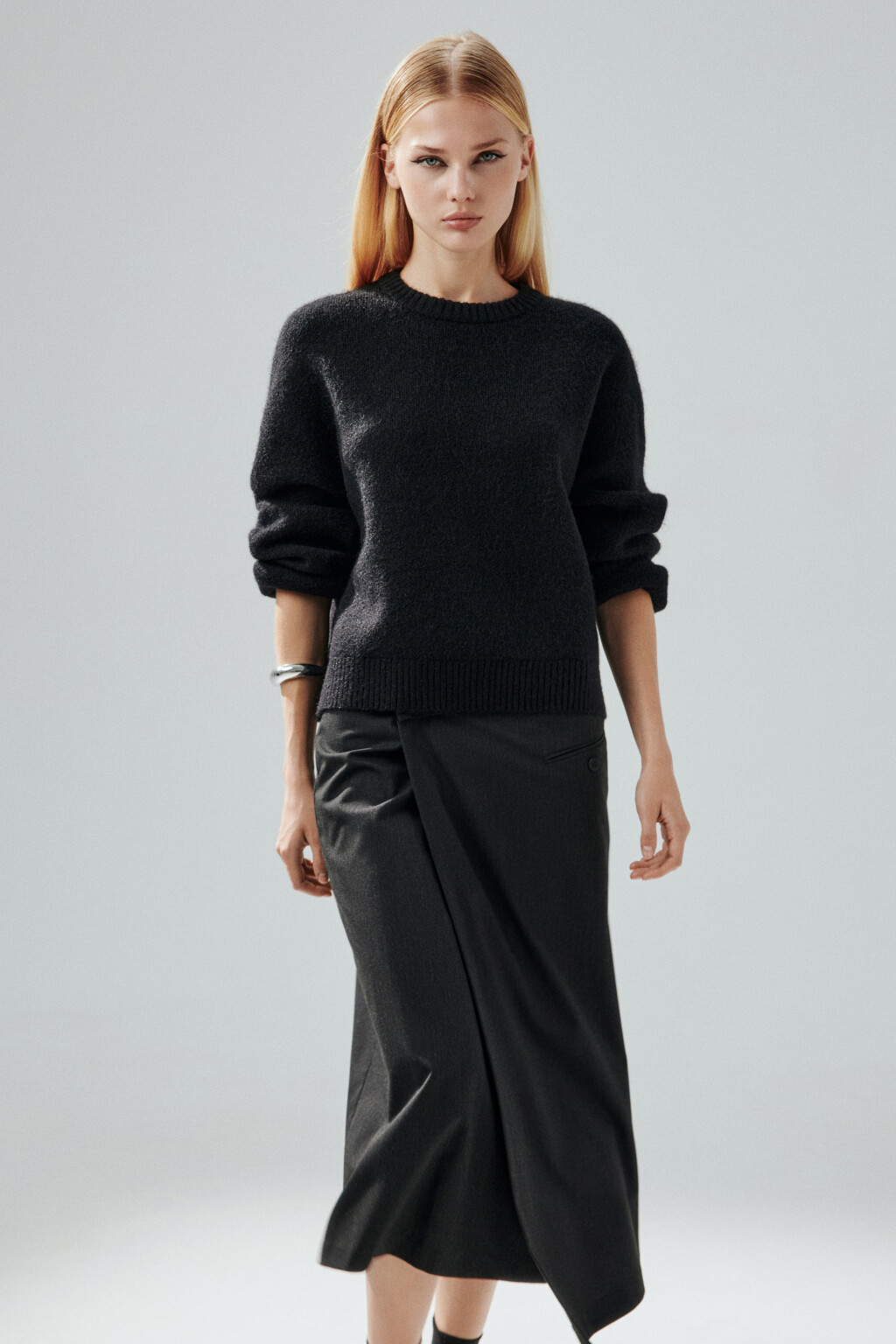 Джемпер вязаный с шерстью - цвет черный - 2