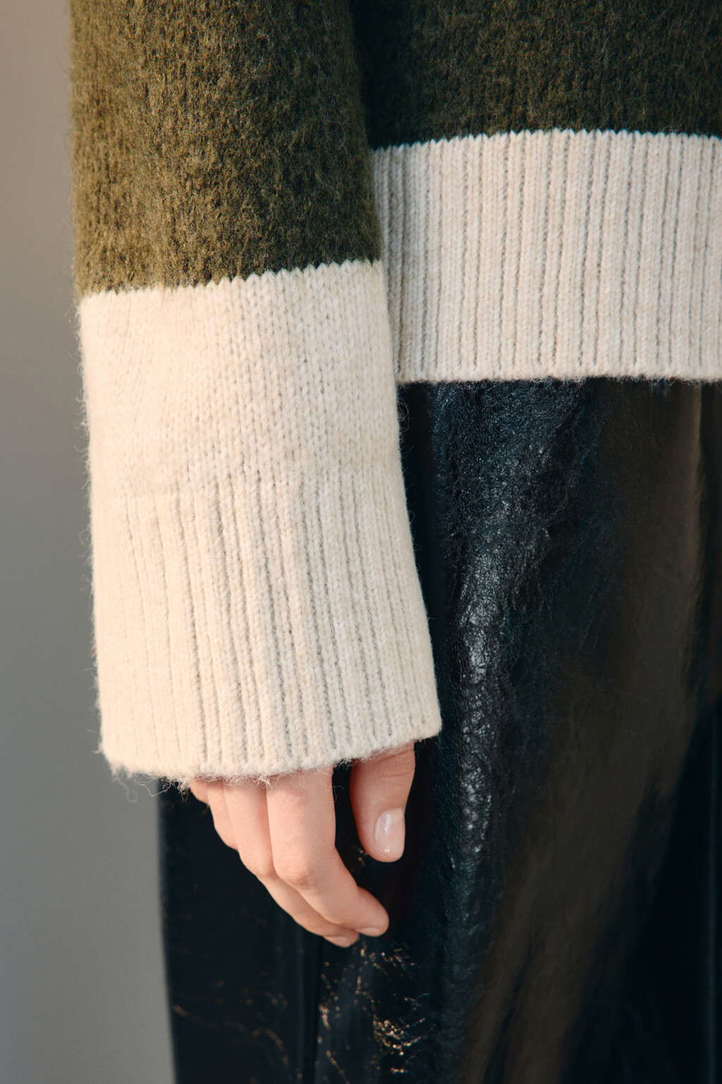 Свитер с воротником на молнии - цвет зеленый - 6