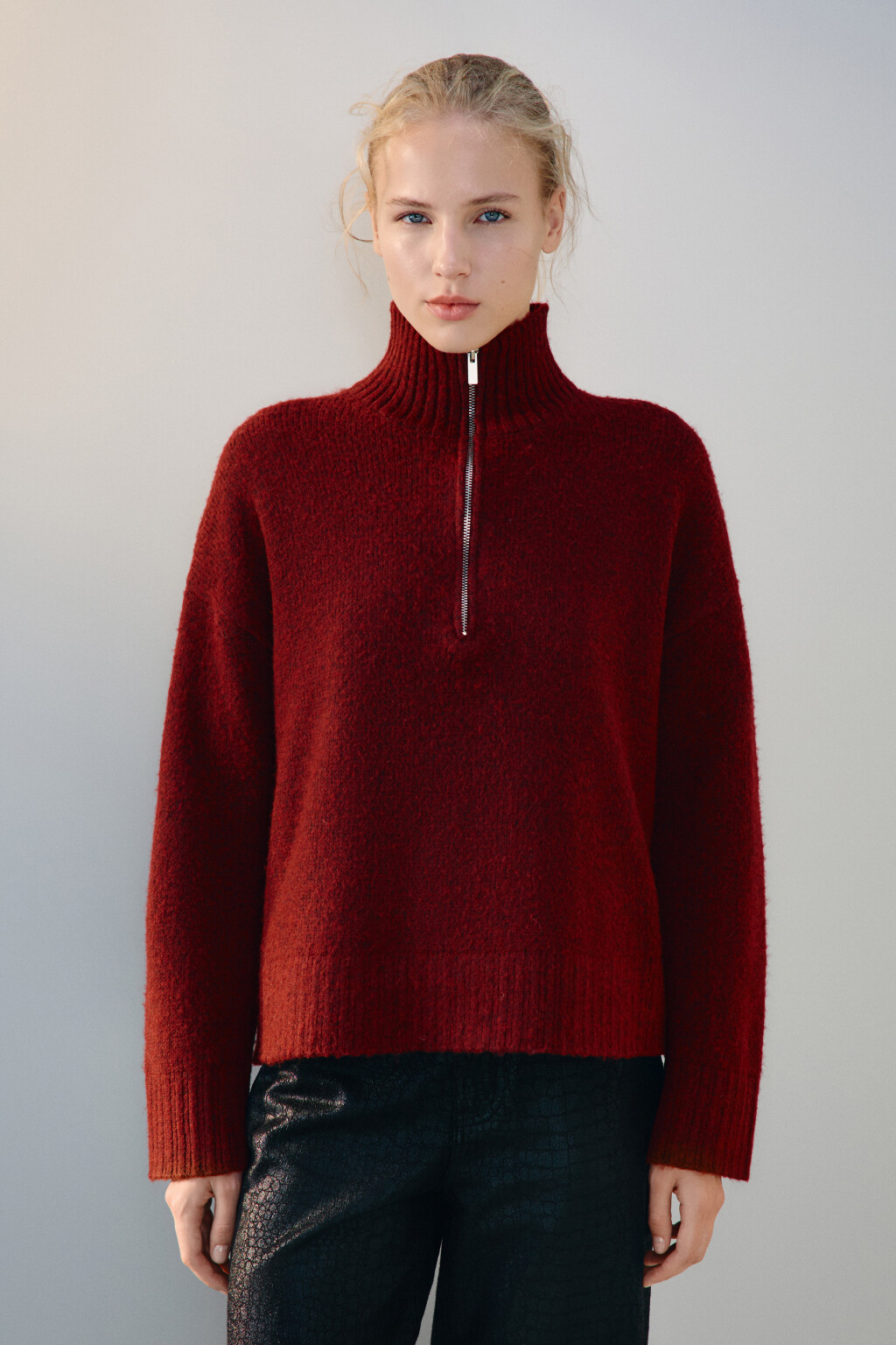 Свитер с воротником на молнии - цвет бордовый - 4