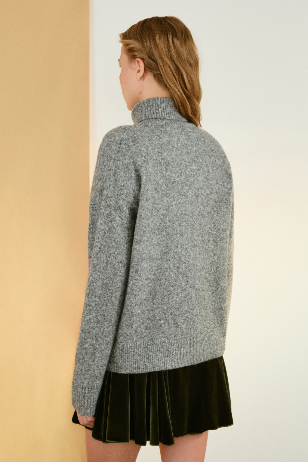 Свитер свободный с воротником - цвет серый - 3