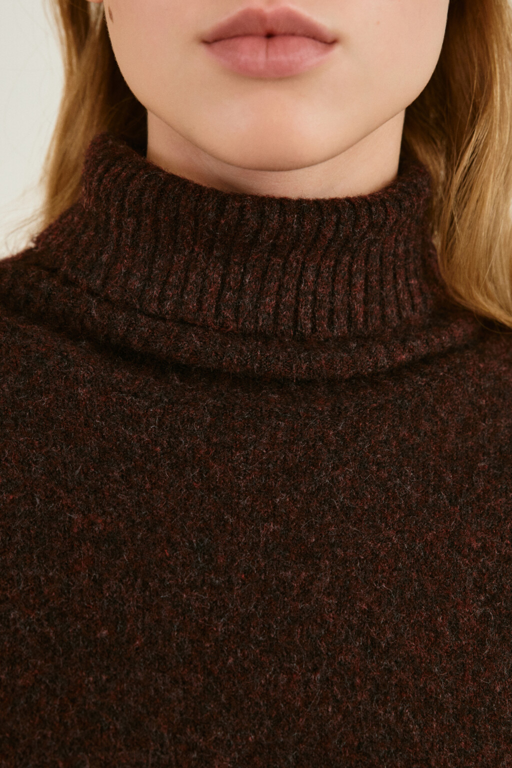 Свитер свободный с воротником - цвет бордовый - 5